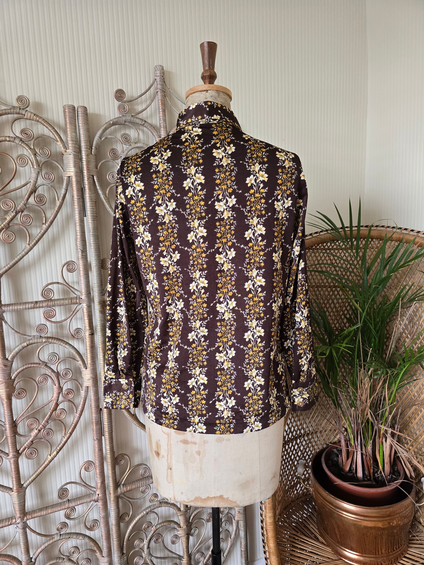 Vintage brown floral blouse