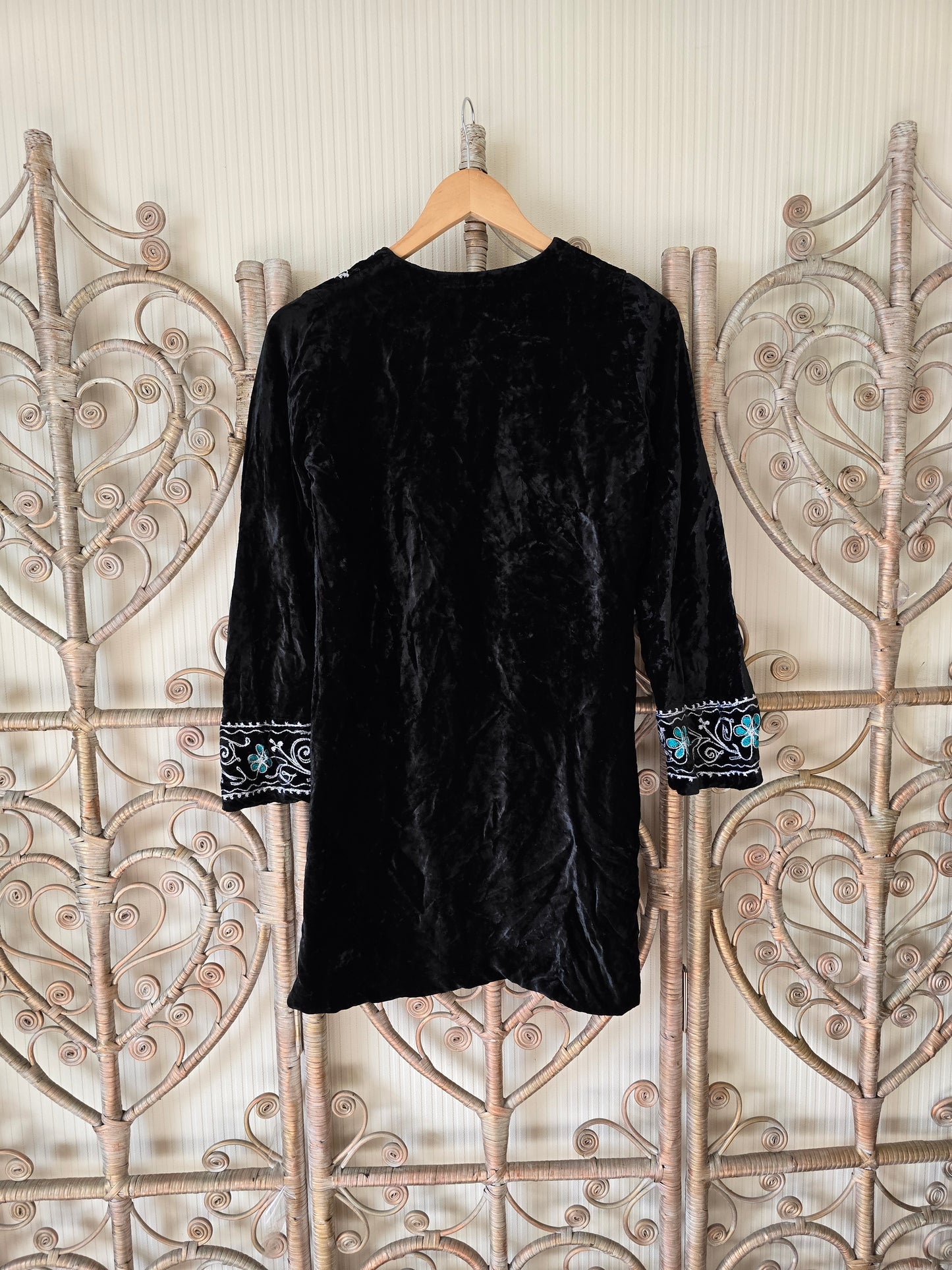 Vintage embroidered velvet kaftan dress