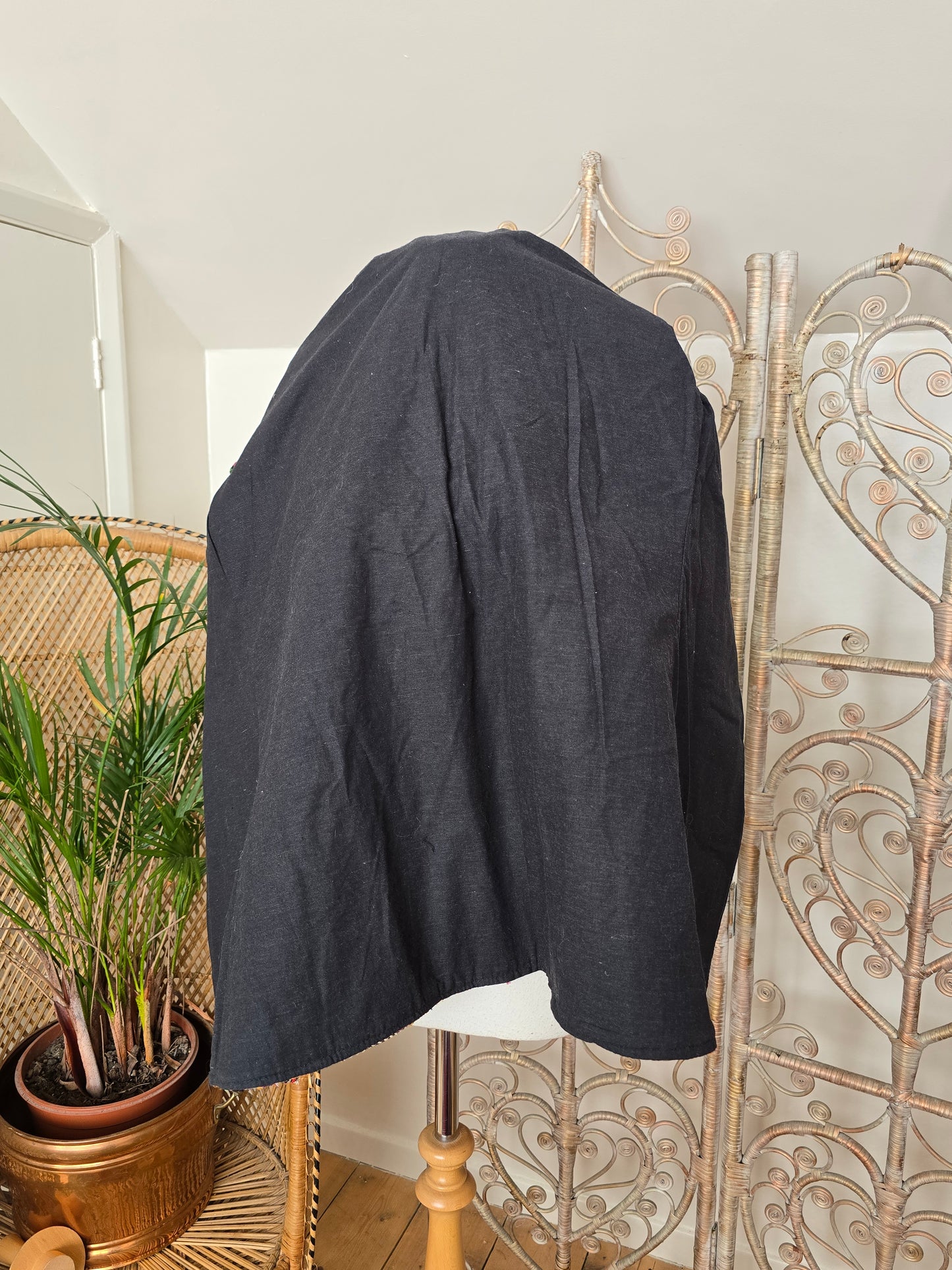 Vintage embroidered ethnic jacket