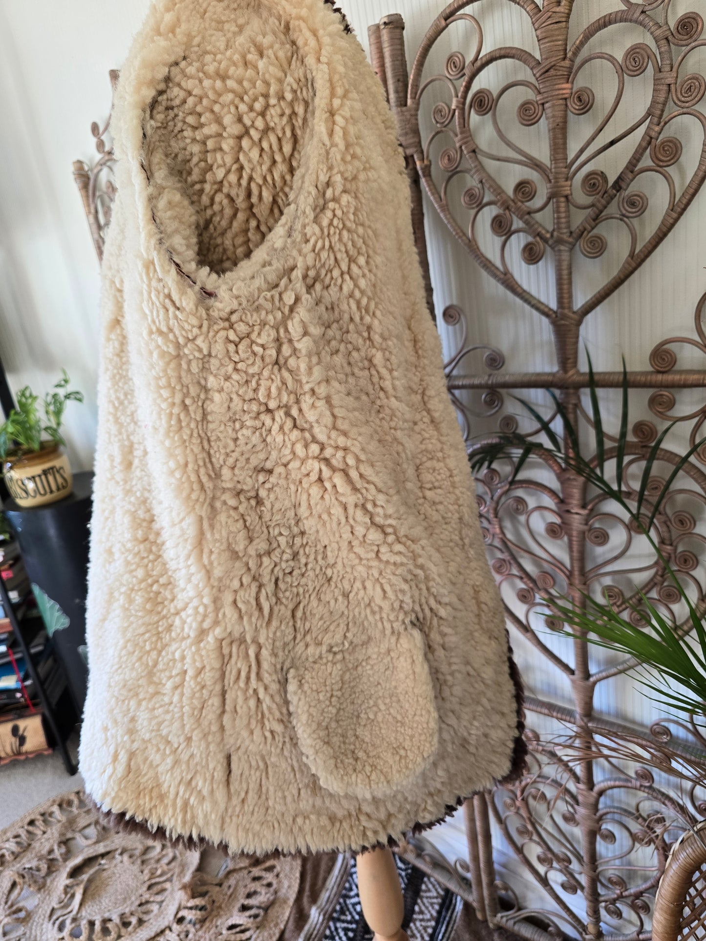 Vintage embroidered sheepskin Polish coat
