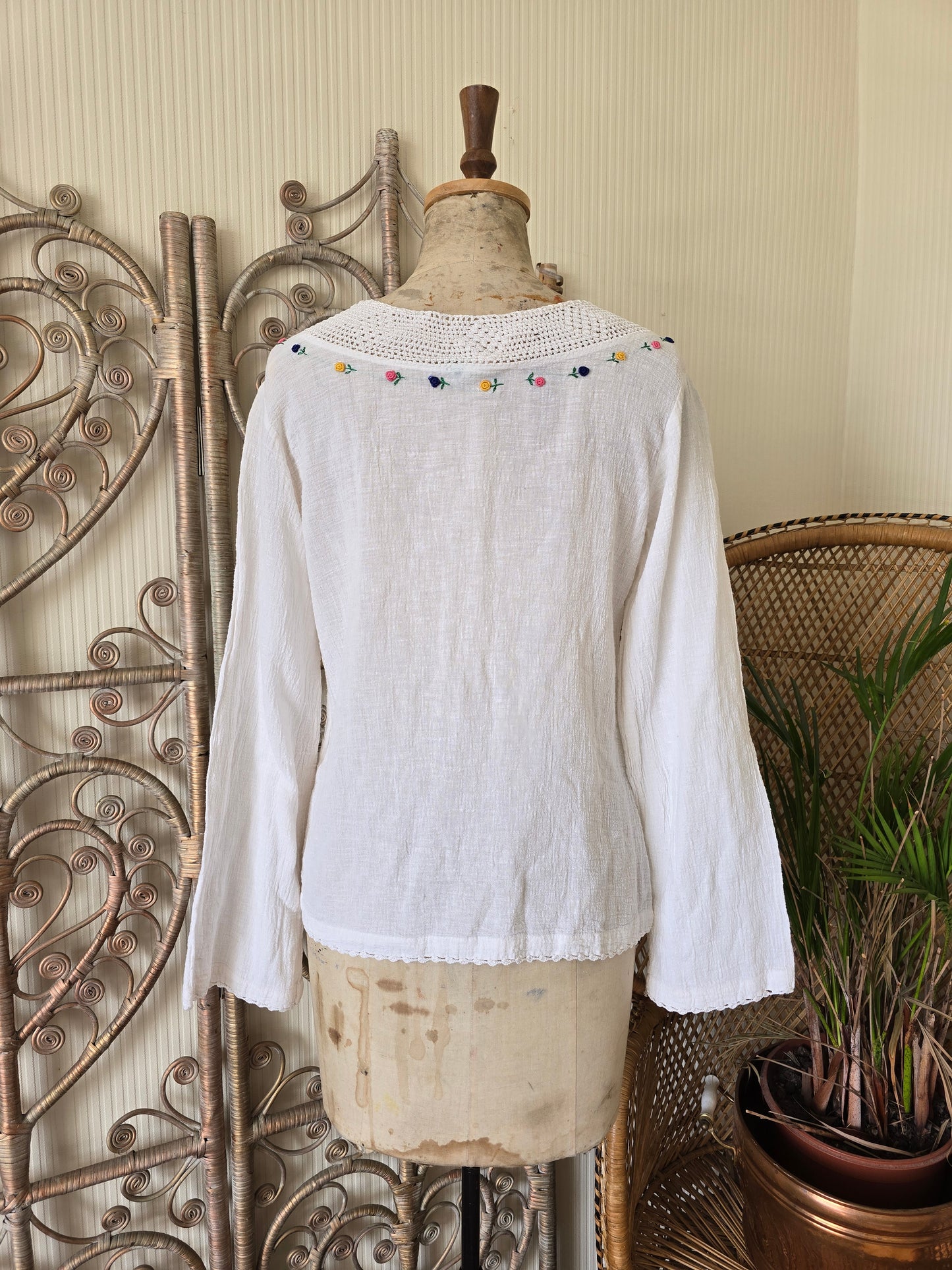 Vintage cheesecloth embroidered blouse