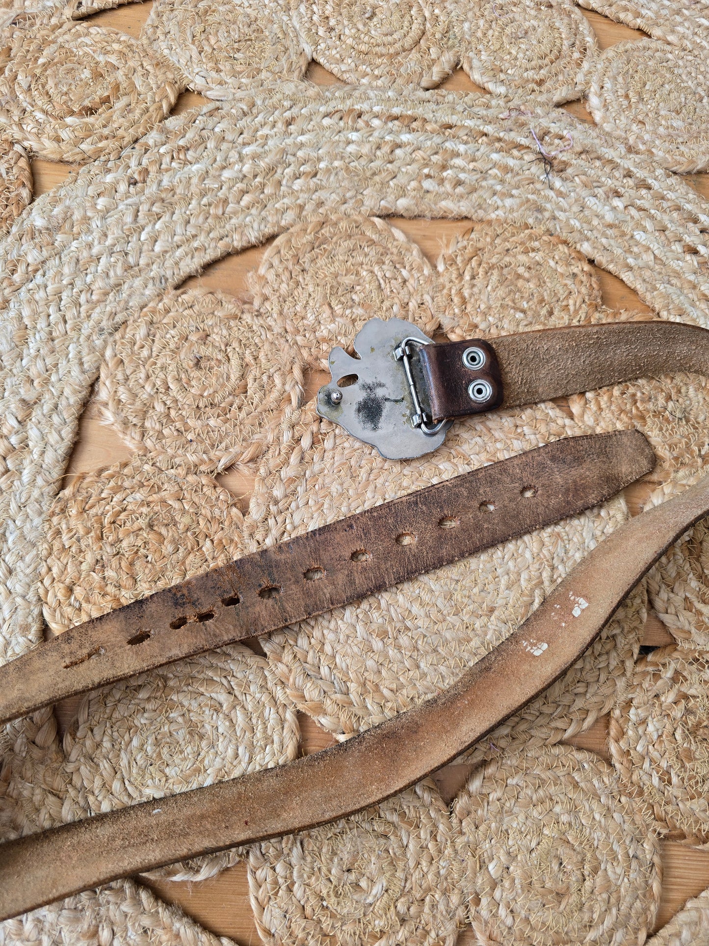 Vintage lion leather belt