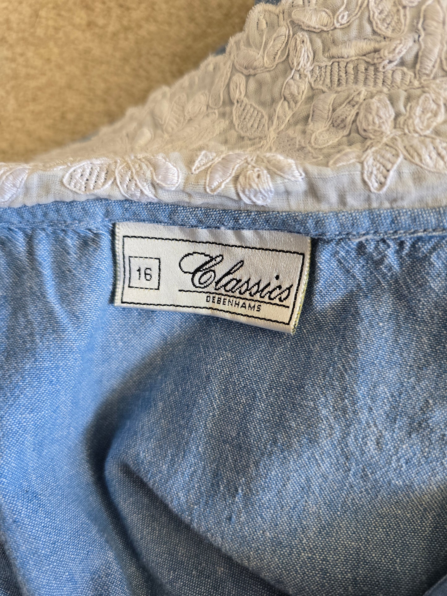 Vintage lace collar smock dress