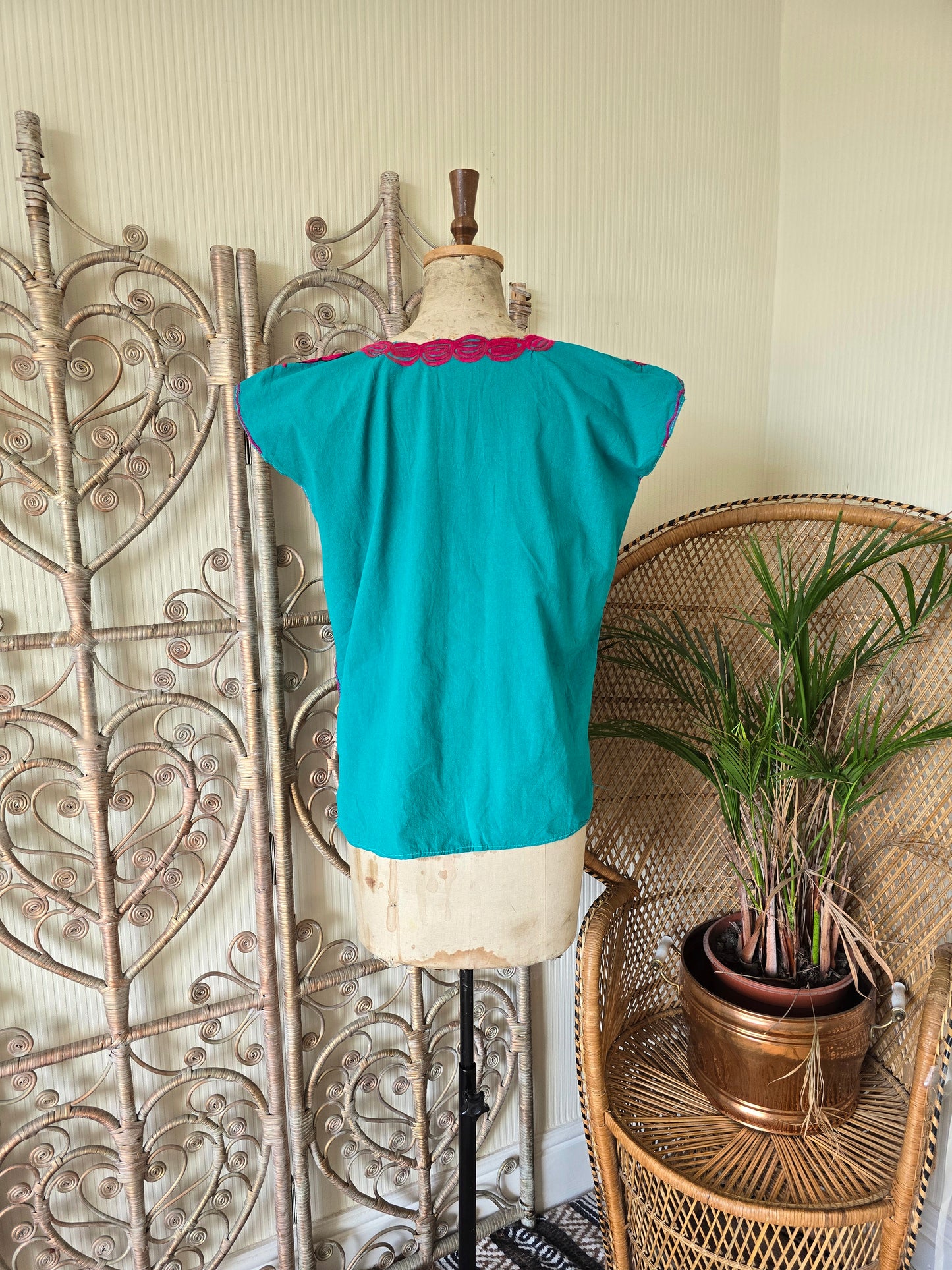 Vintage embroidered kaftan blouse