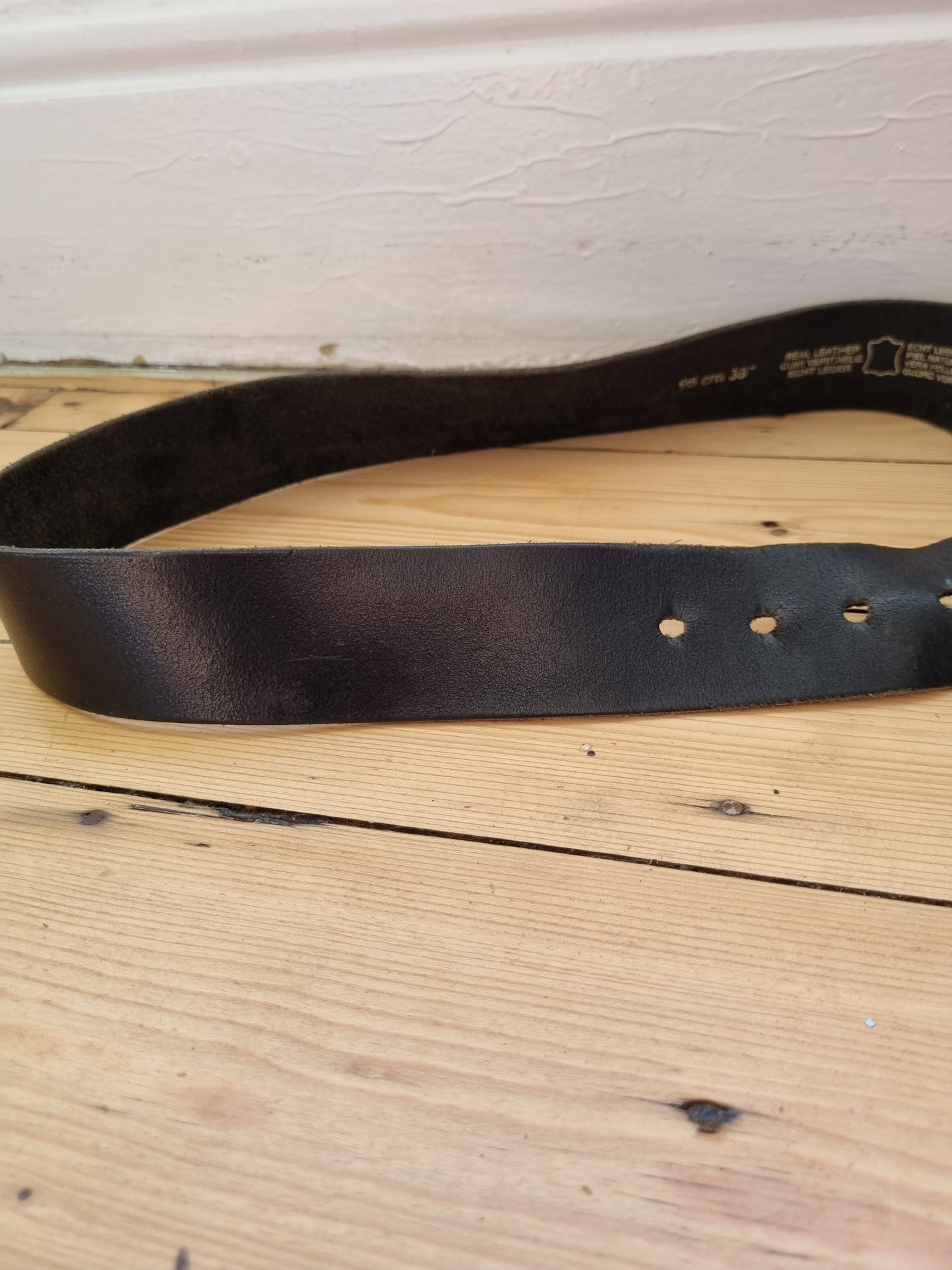 Vintage black leather belt