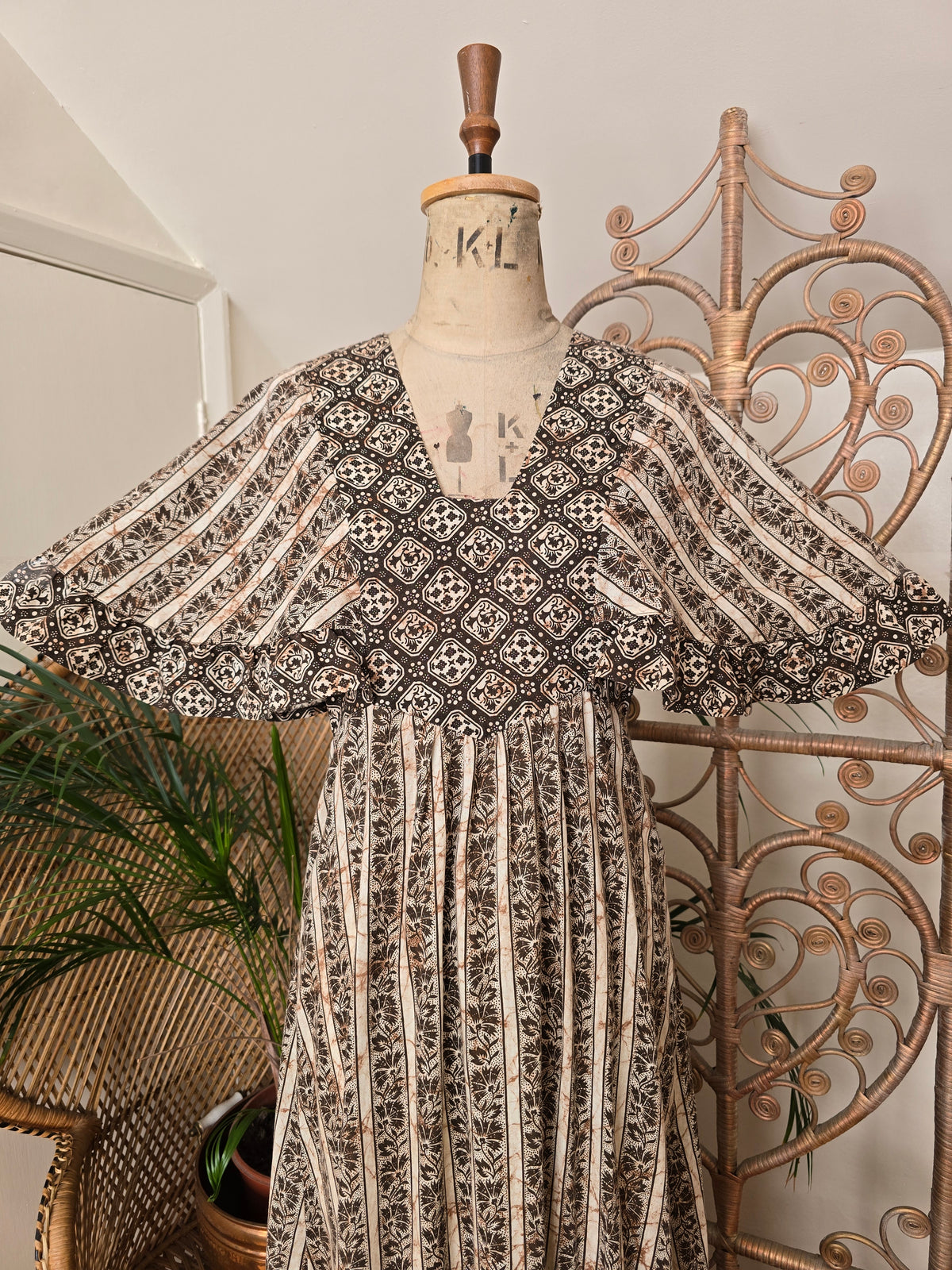Vintage 70s maxi dress