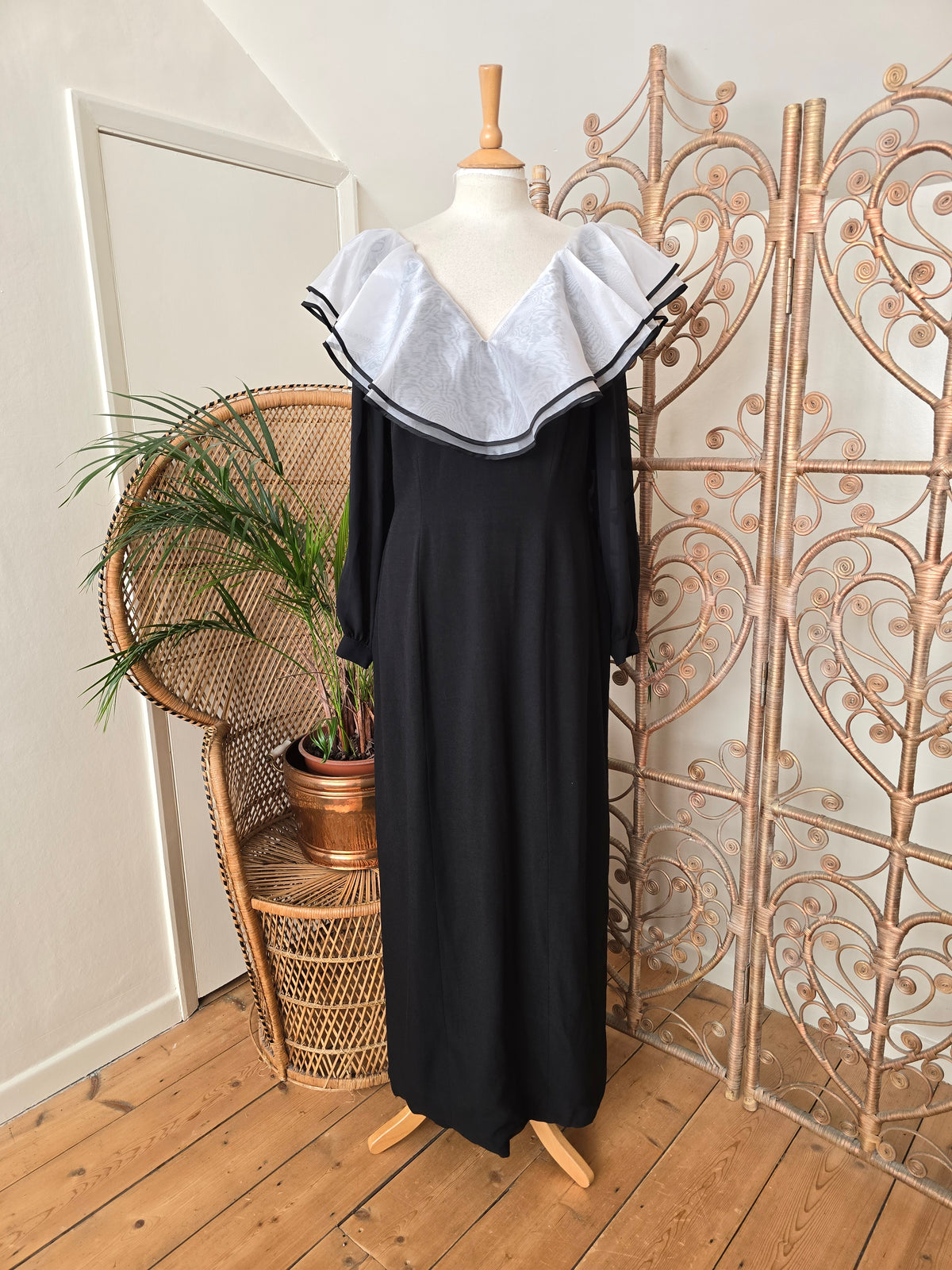 Vintage frill collar maxi dress