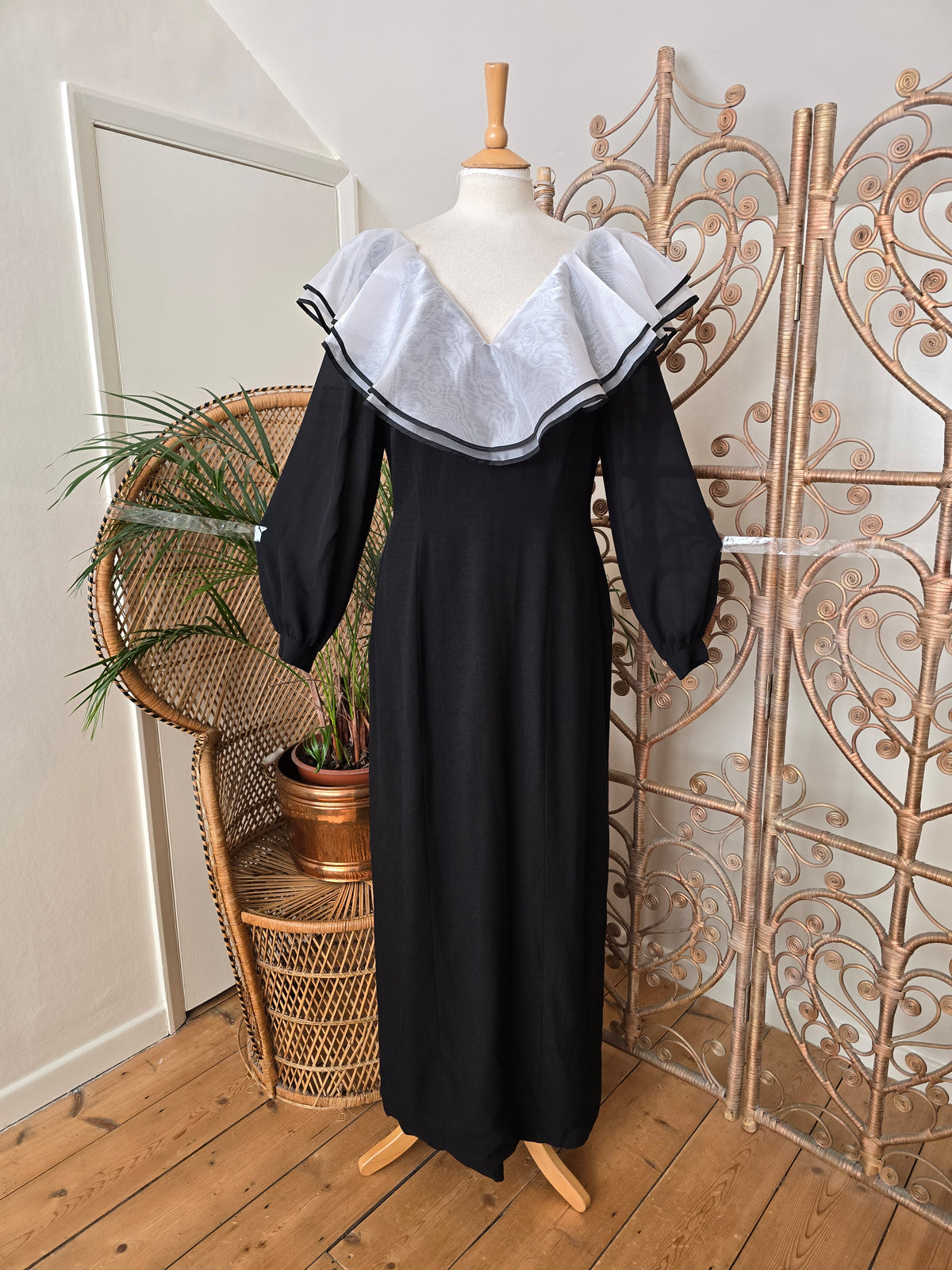 Vintage frill collar maxi dress