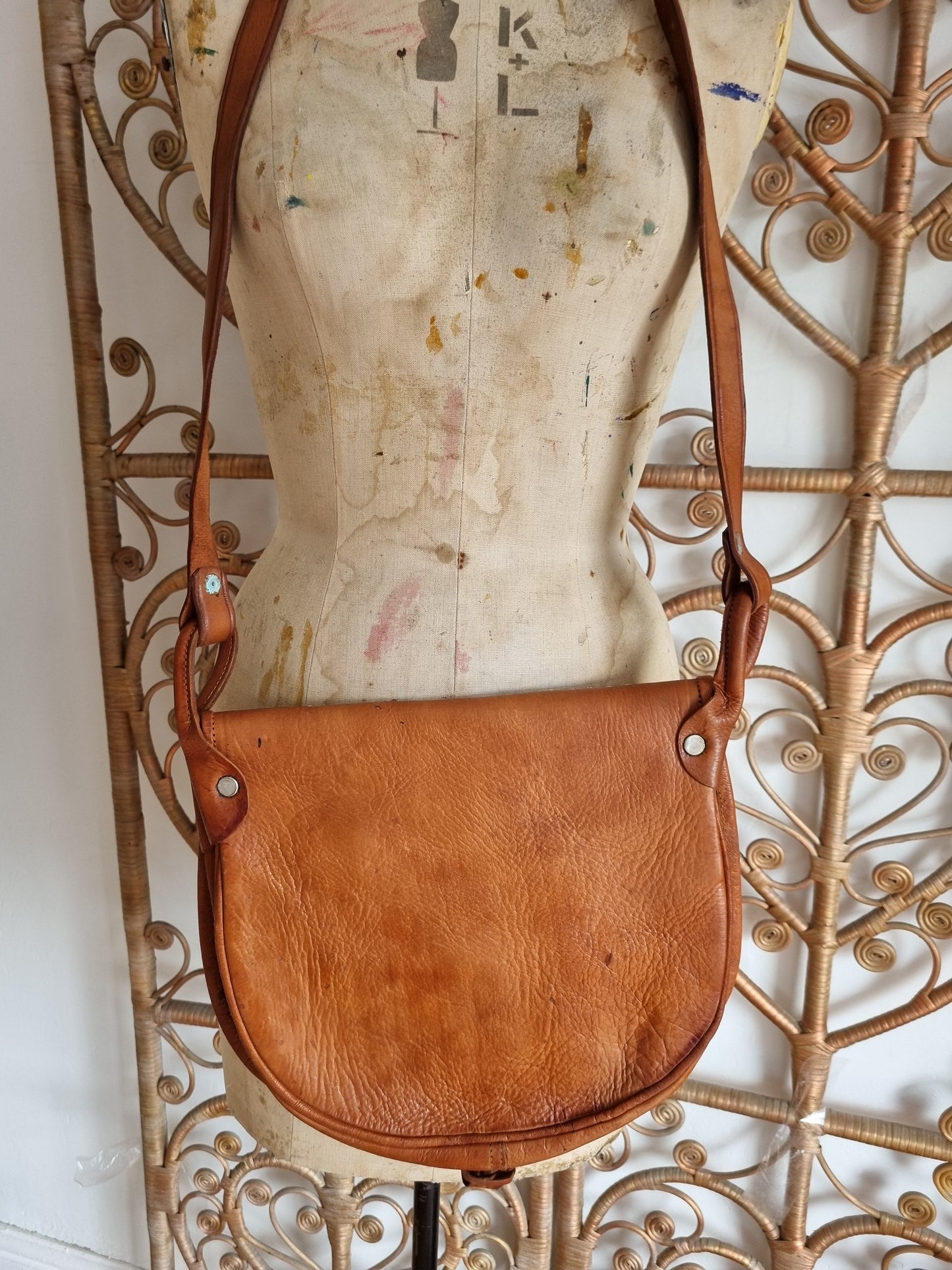 Vintage brown coin leather bag