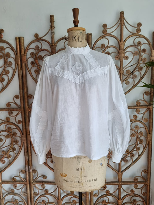 Vintage embroidery anglaise cheesecloth blouse