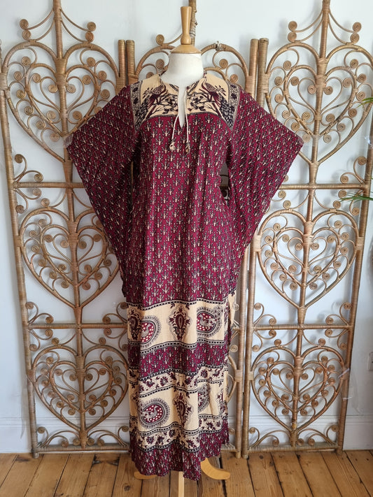 Vintage Indian kaftan 70s dress