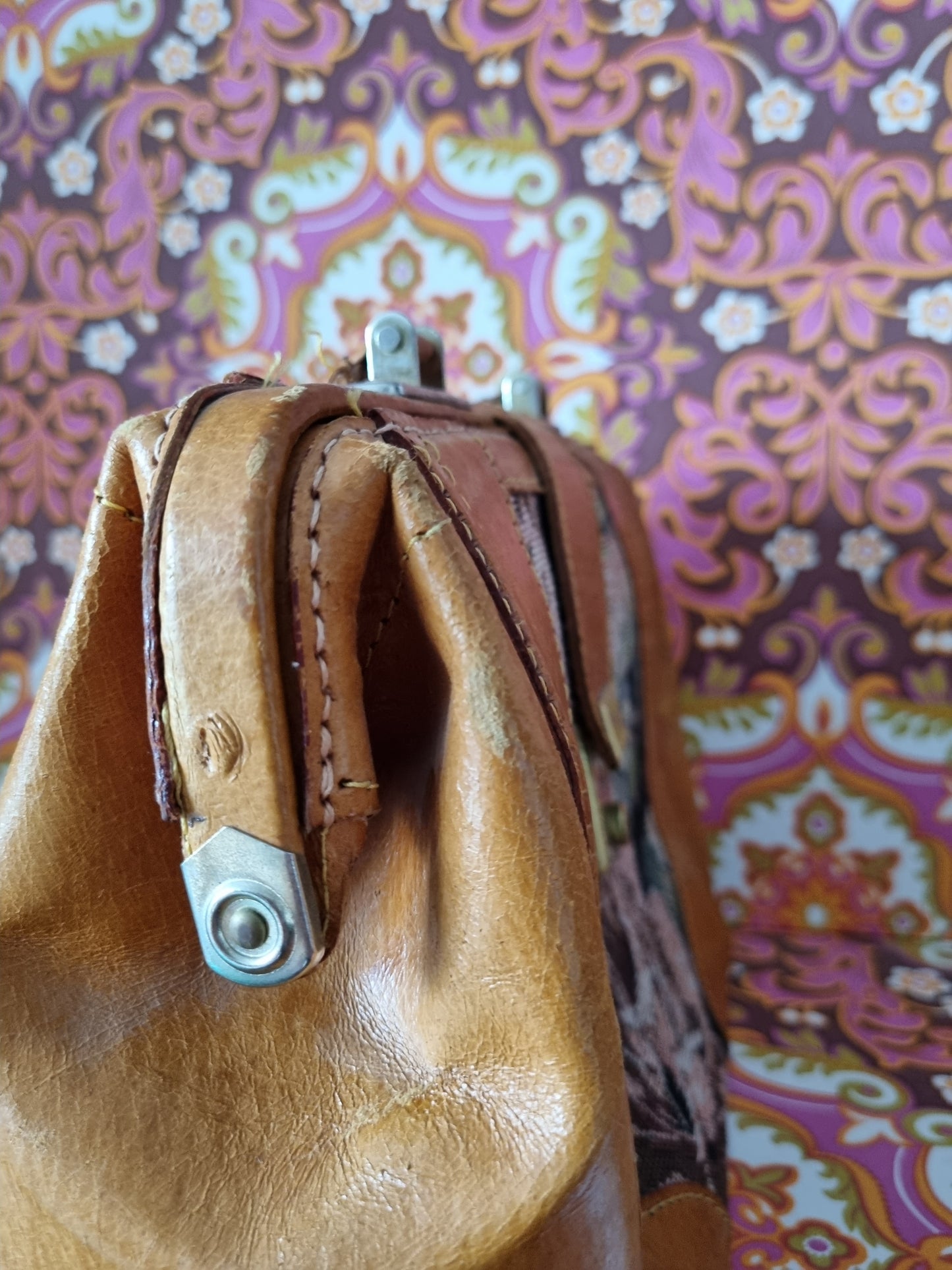 Vintage tapestry leather hand bag