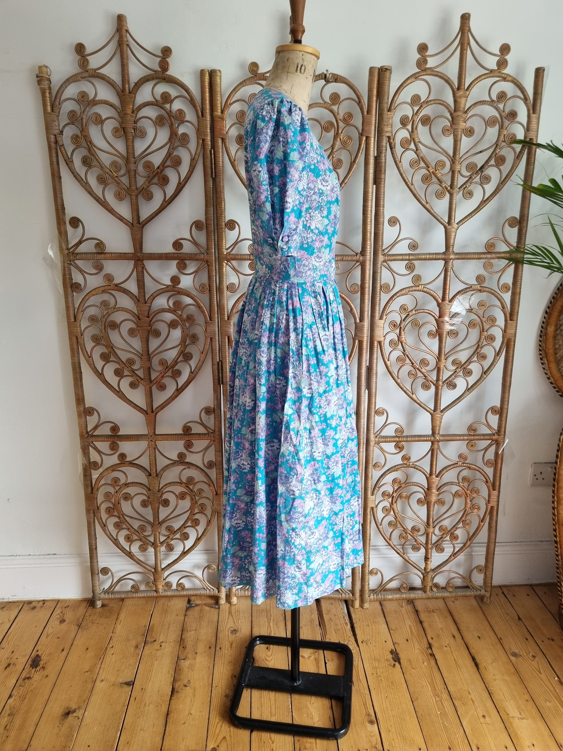 Vintage Laura Ashley dress. Sapphire and Sixpence Vintage Laura Ashley dress. Sapphire and Sixpence