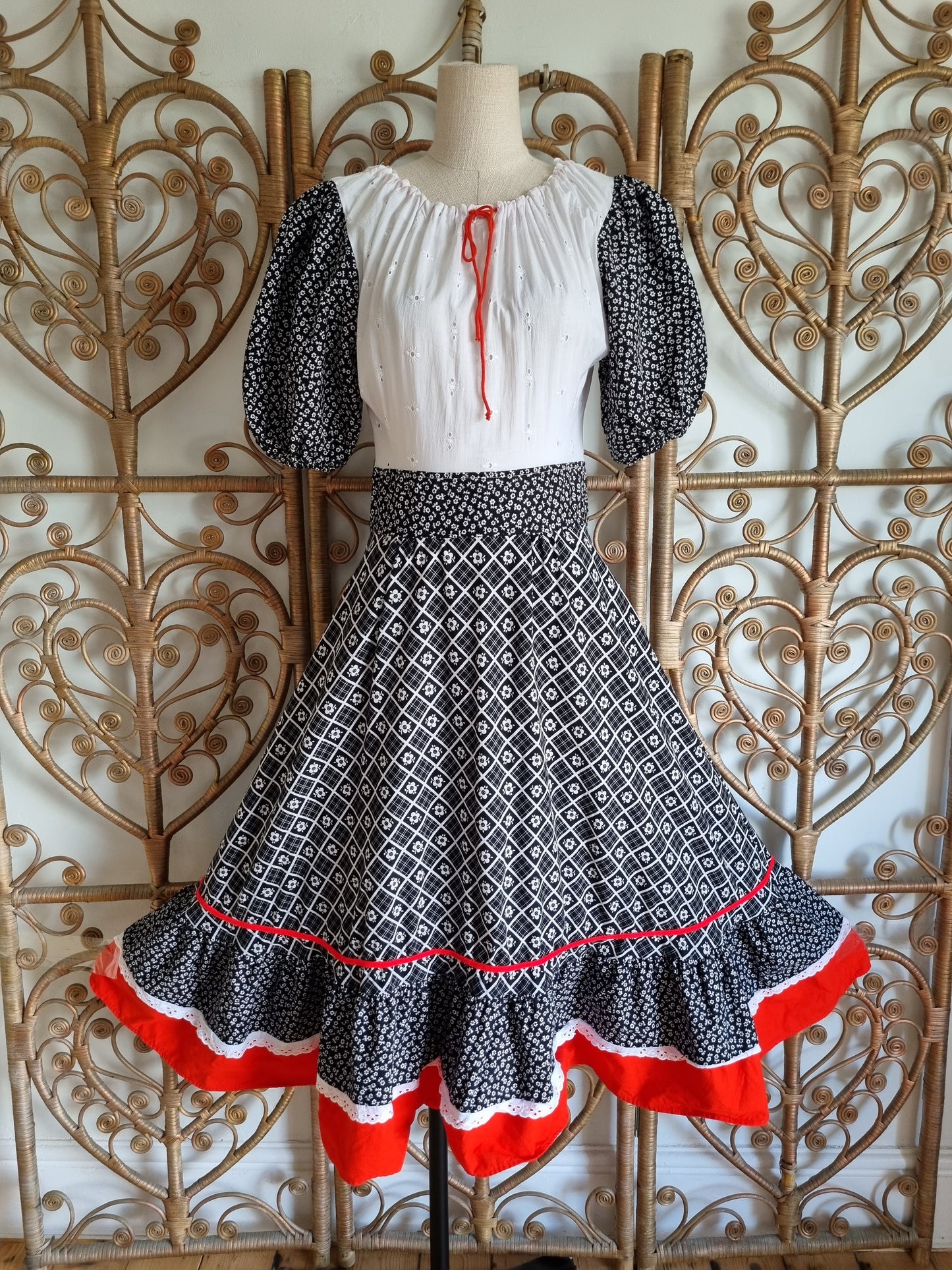 Vintage prairie dress S