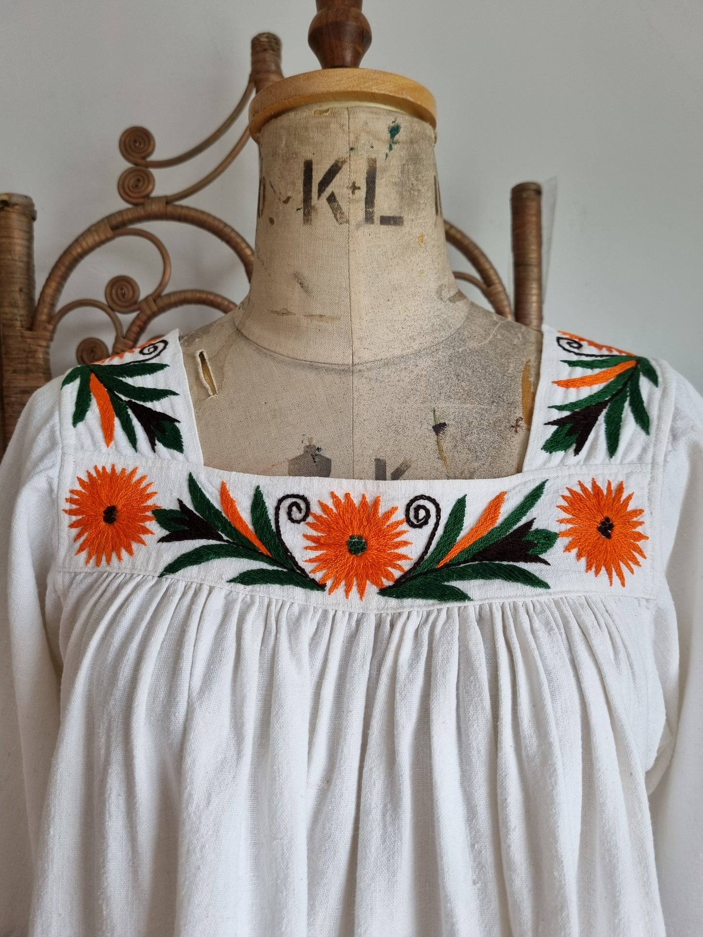 Vintage embroidered kaftan dress S