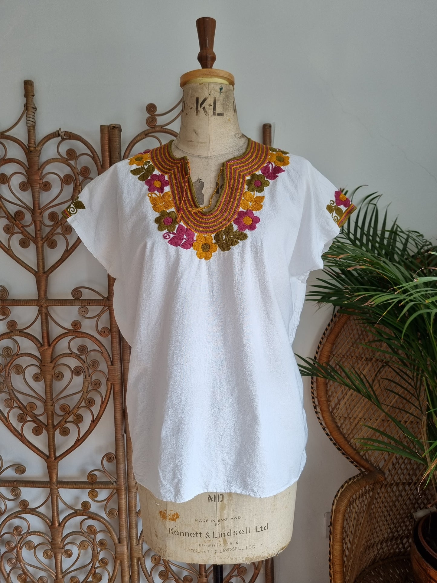 Vintage embroidered kaftan blouse