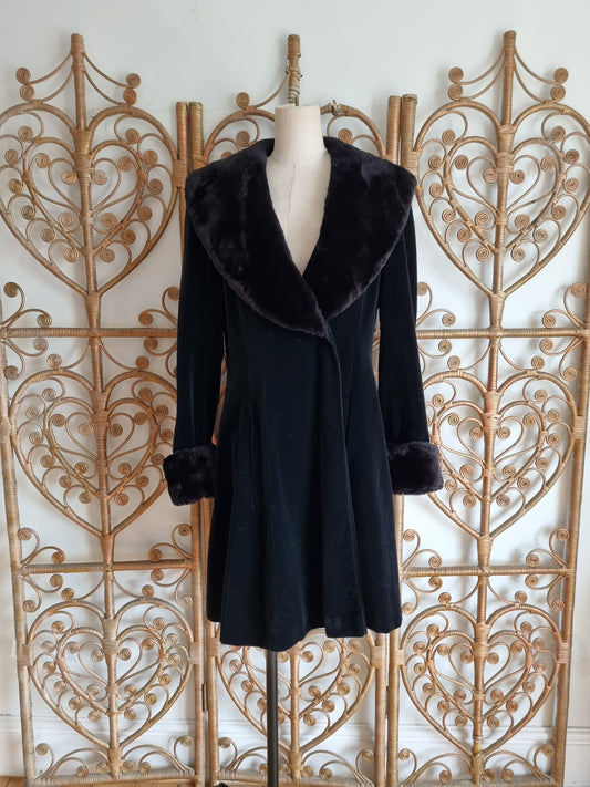 Vintage Wallis Velvet velvet coat