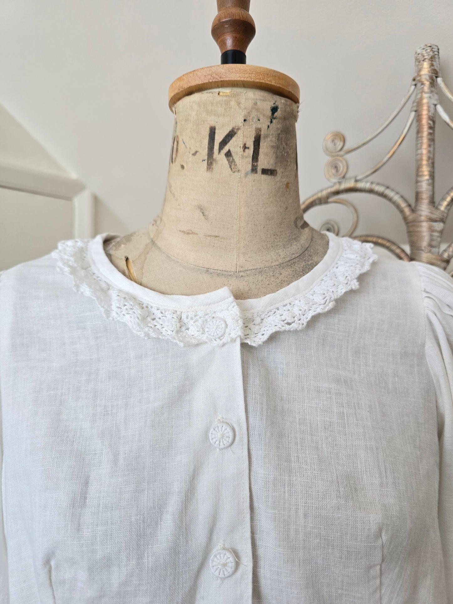 Vintage crop blouse