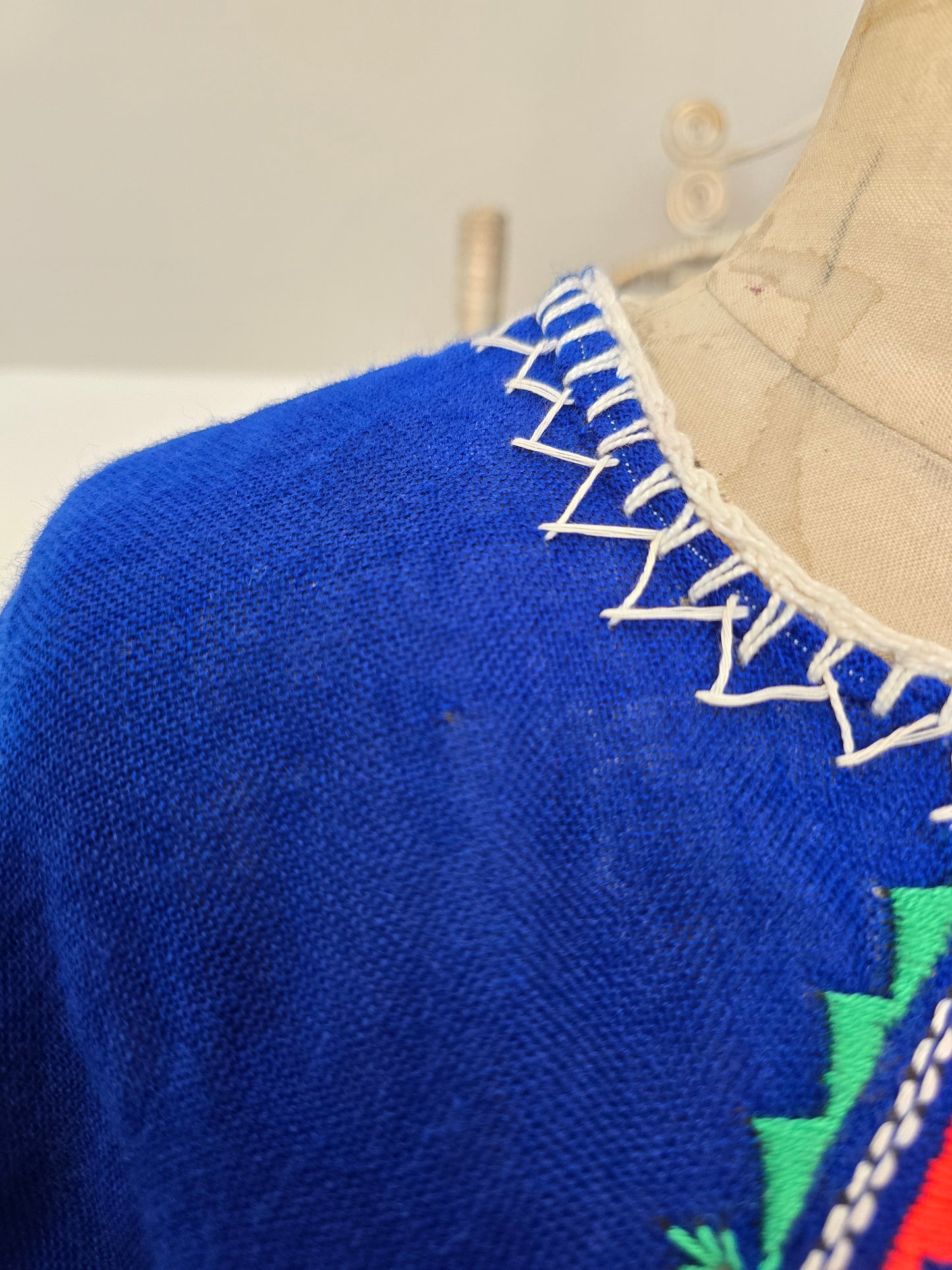 Vintage blue embroidered 70s kaftan tunic S M