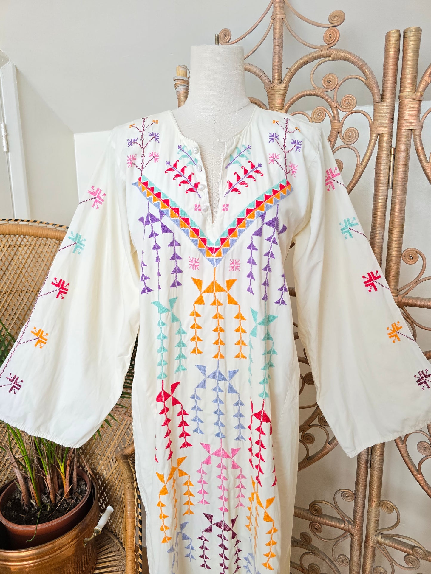 Vintage embroidered kaftan dress