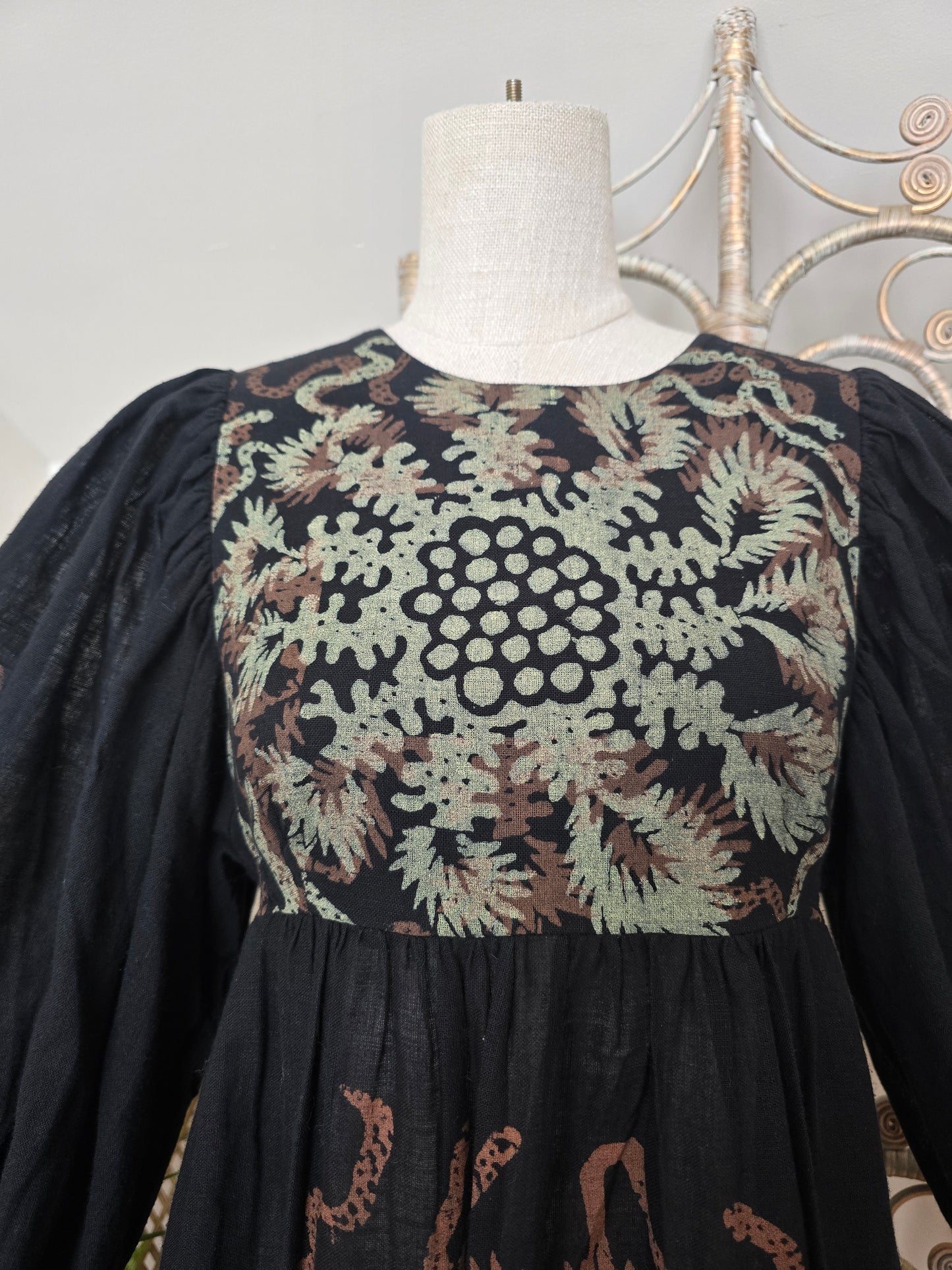 Vintage Kate Beaver 70s balloon sleeves dress