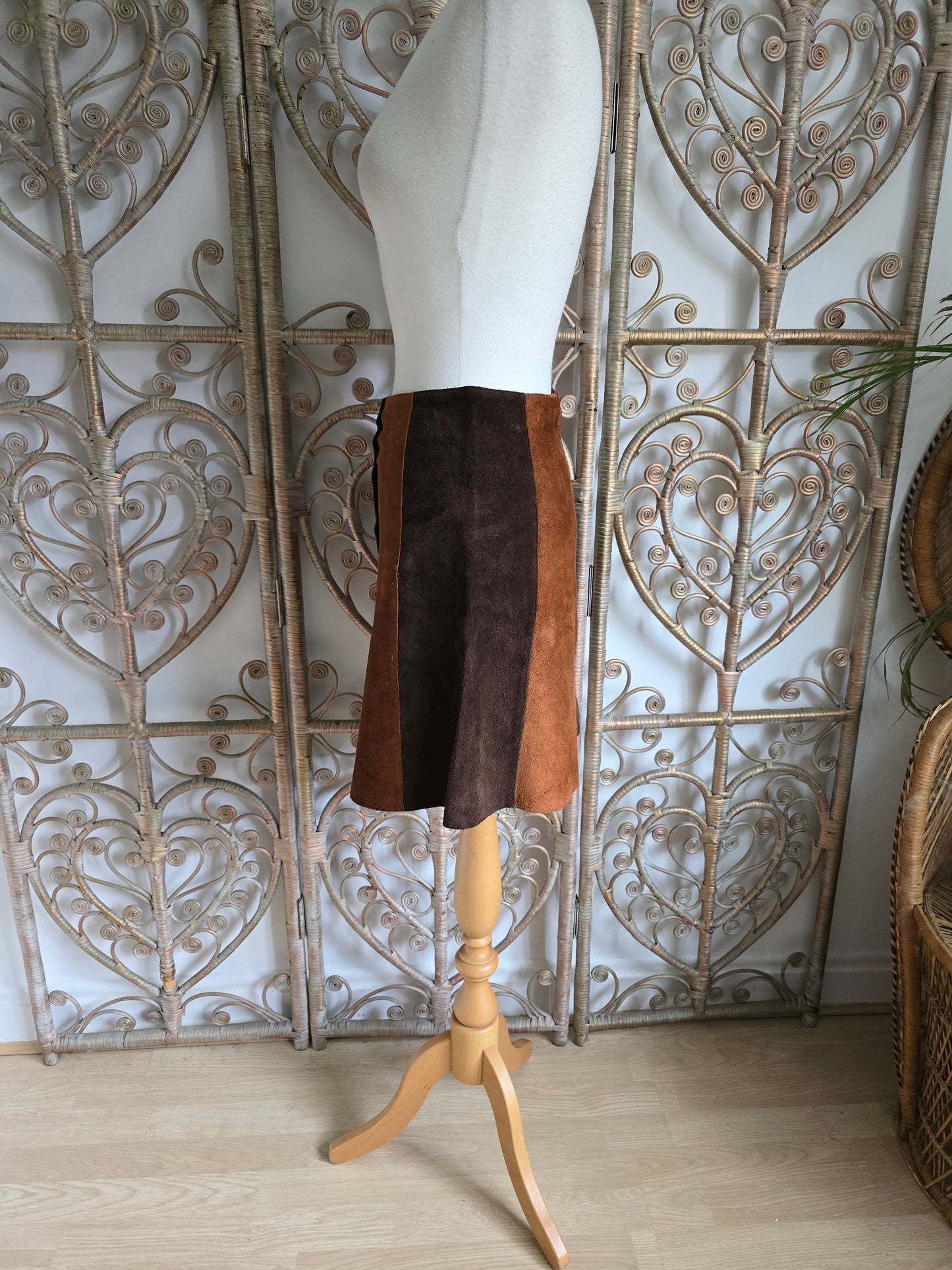 Vintage suede skirt w29.5"