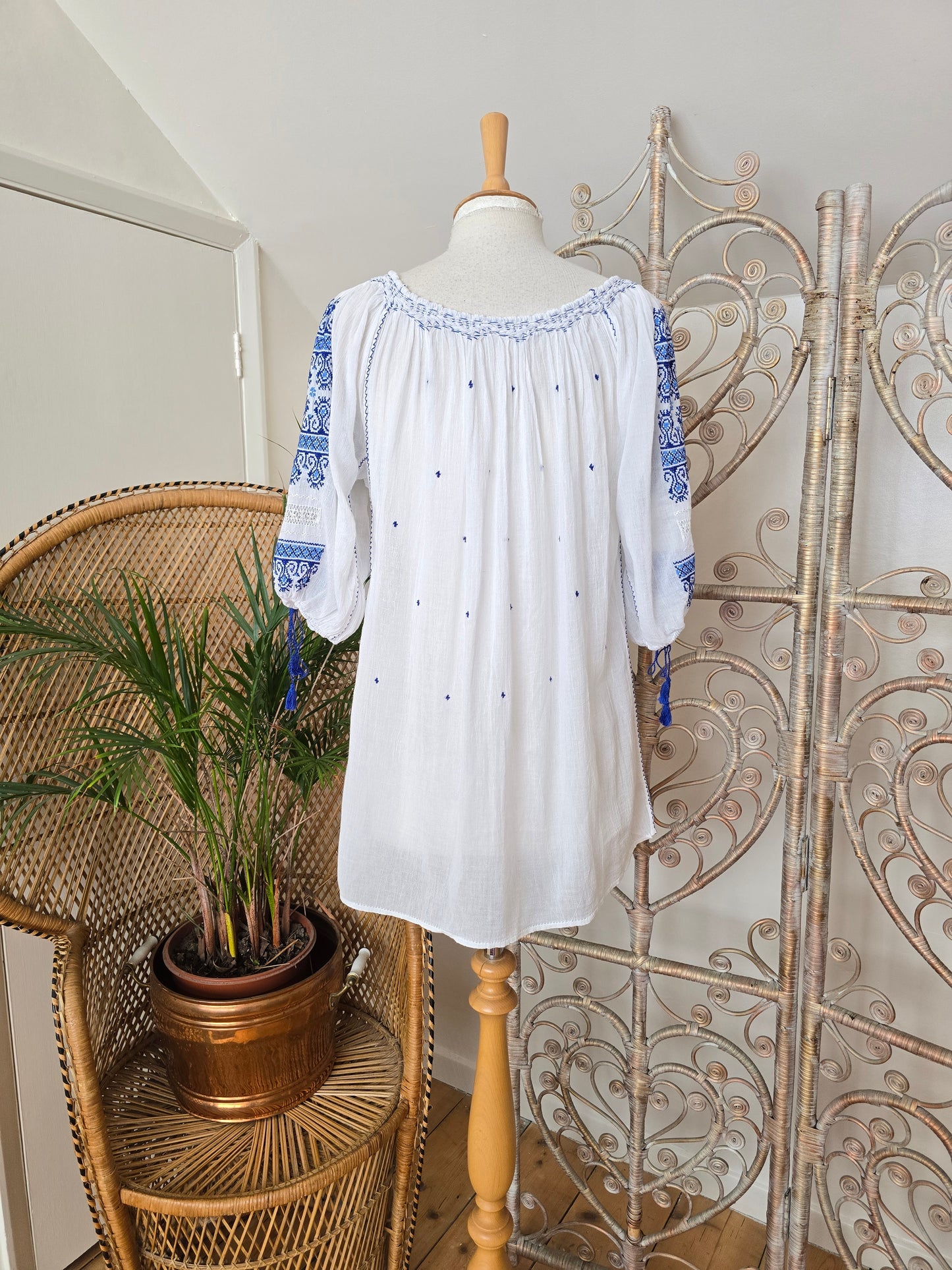 Vintage embroidered cheesecloth tunic blouse