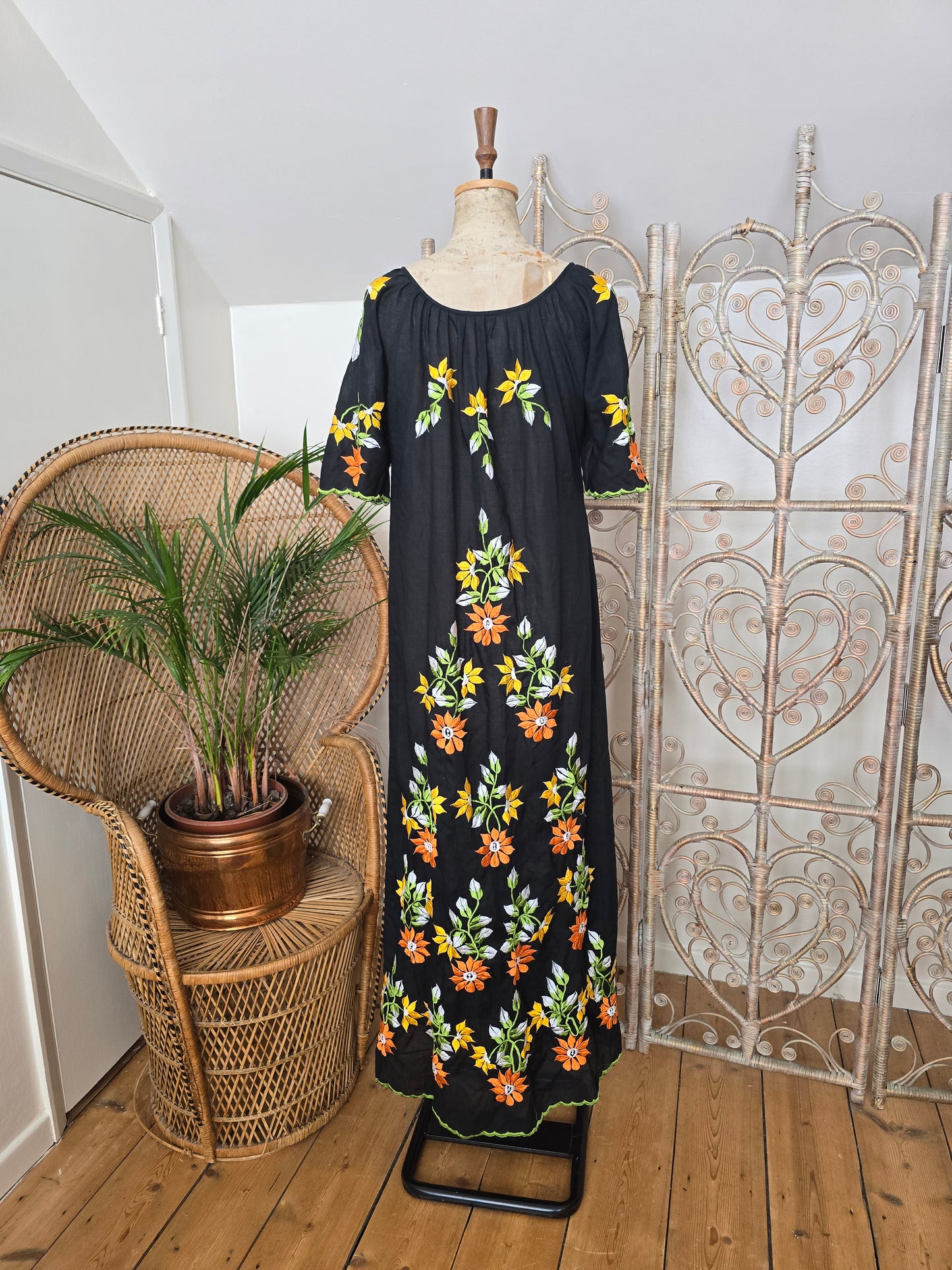 Vintage embroidered kaftan dress