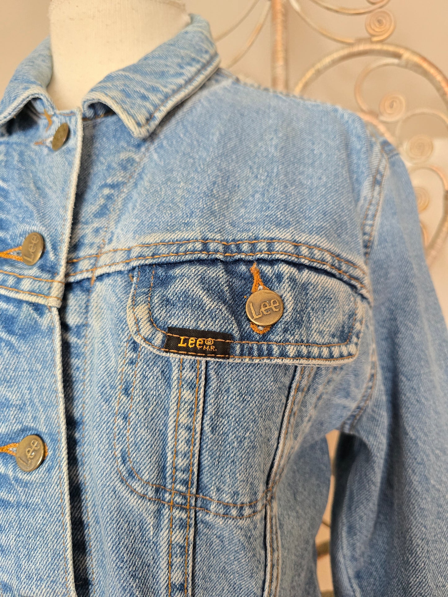 Reserved dont buy Vintage Lee denim dress jacket M