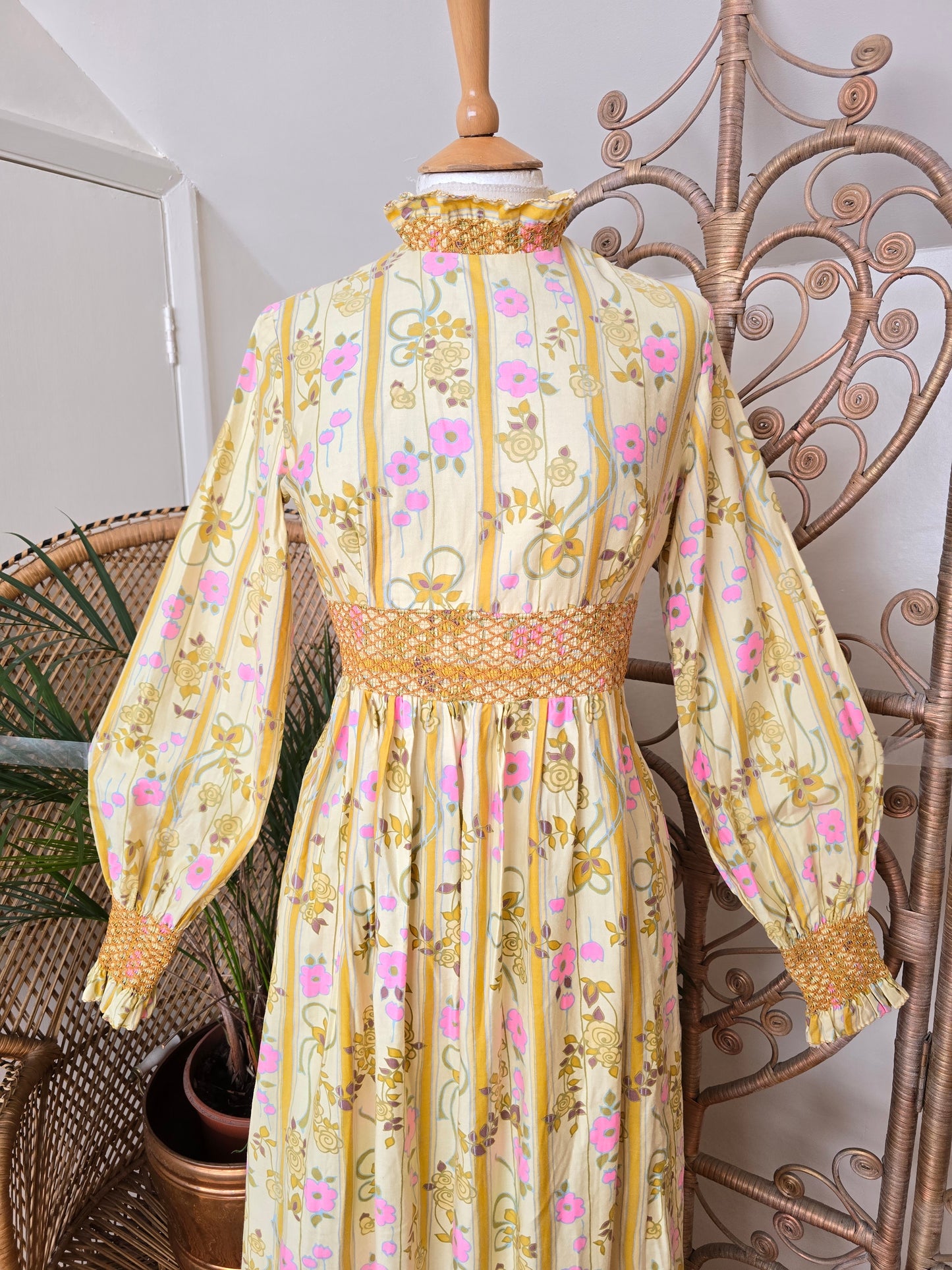 Vintage Richard shops 70s maxi dress