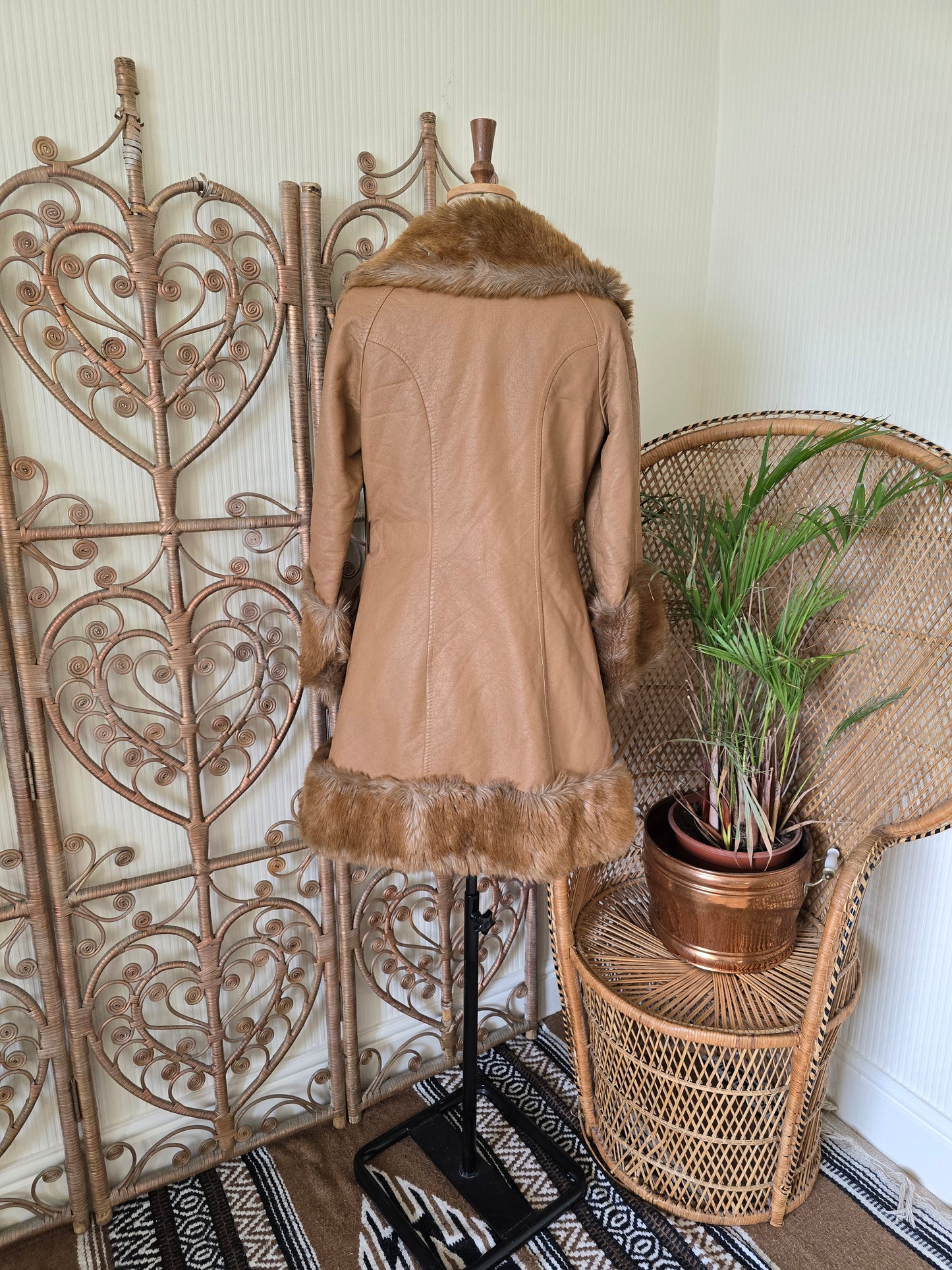 Vintage 60s faux fur & leather coat