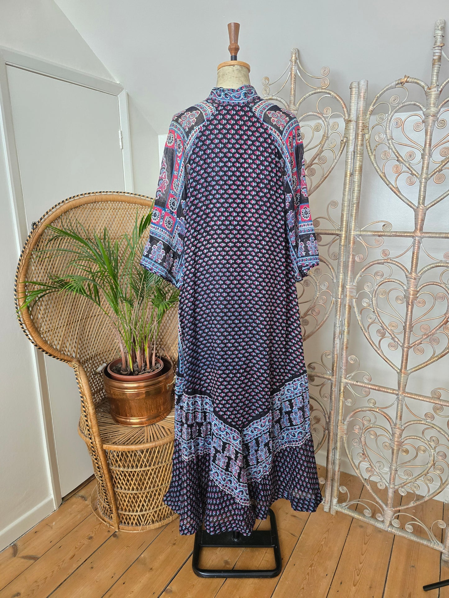Vintage Ayesha Davar indian 70s dress