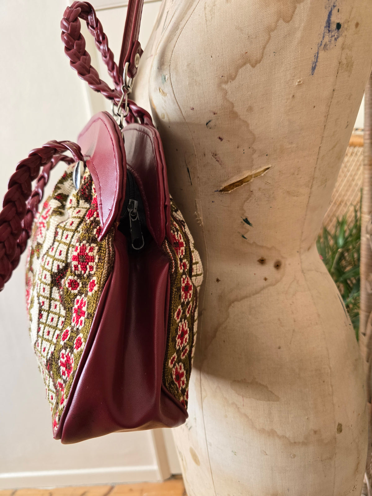 Vintage tapestry 60s bag