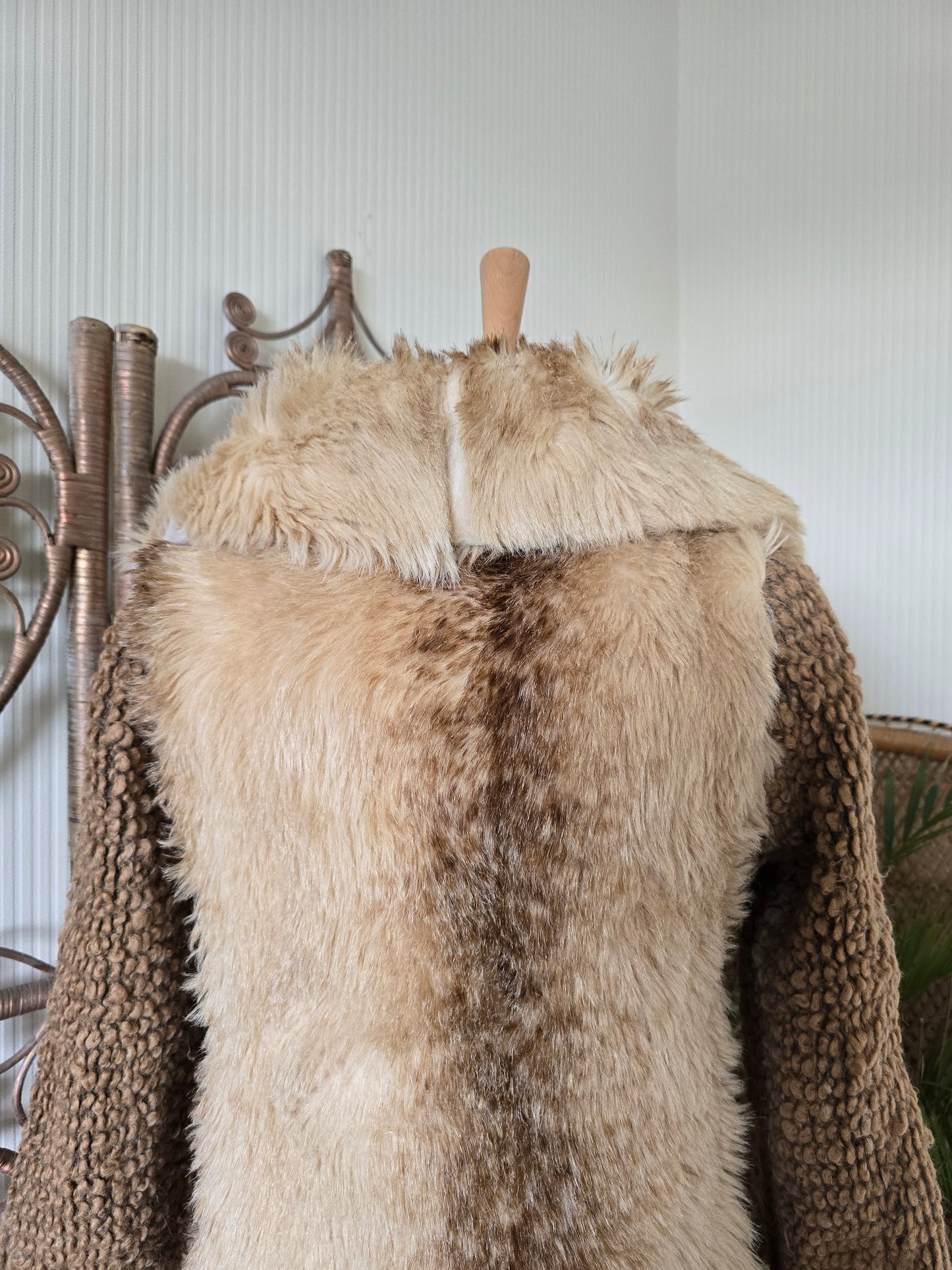 Vintage Astraka faux fur coat S