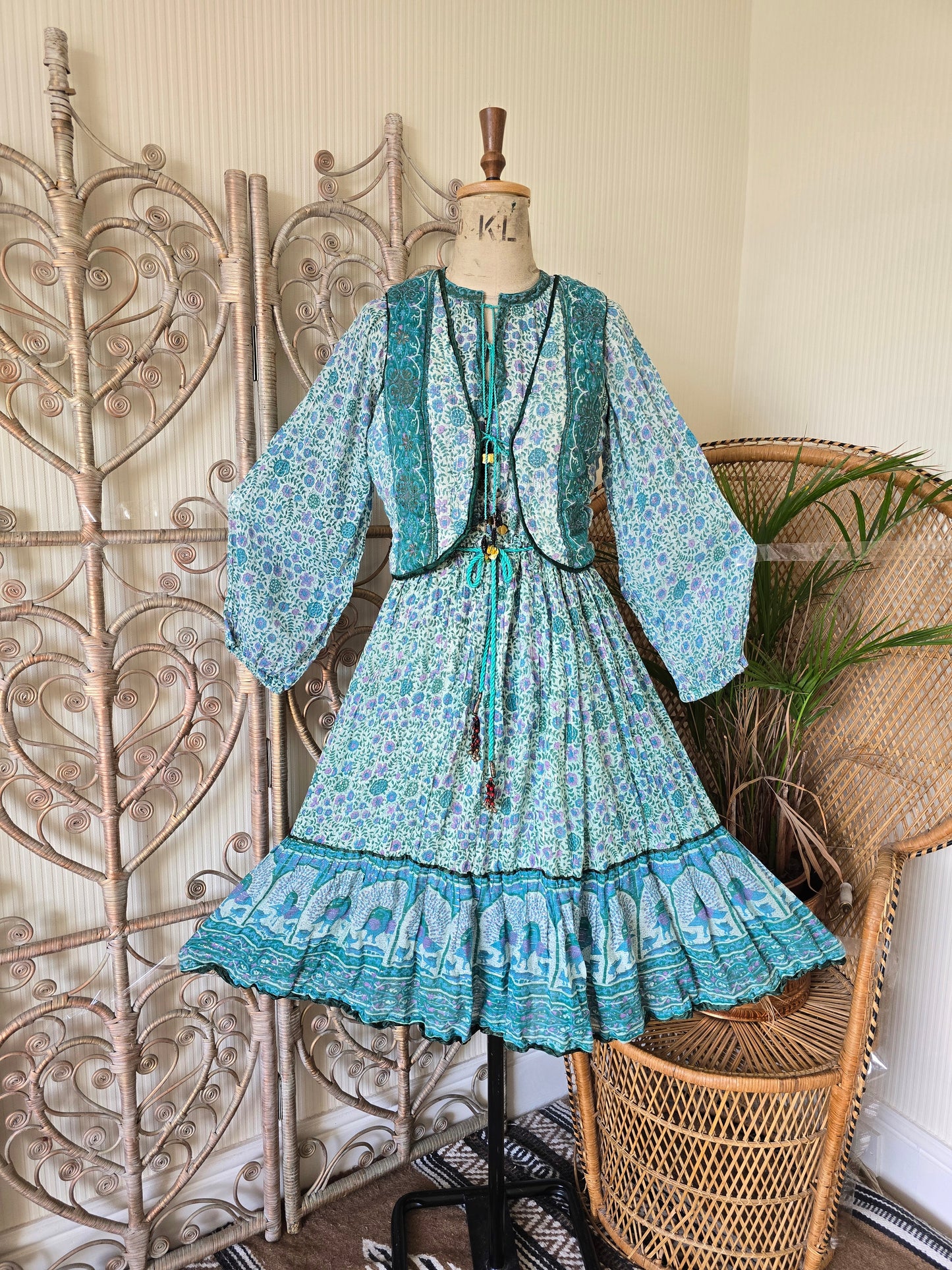 Vintage Indian cotton skirt blouse waistcoat