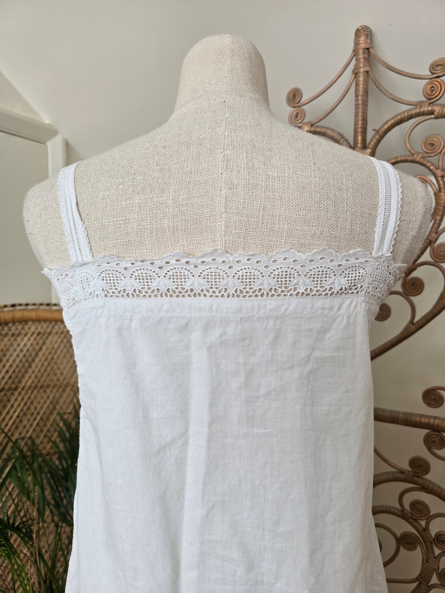 Antique cotton slip