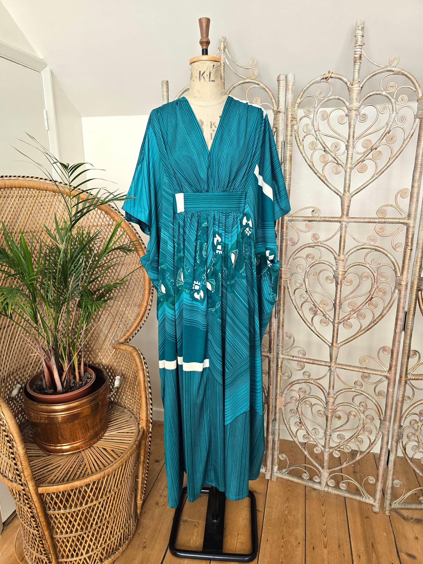 Vintage kaftan dress