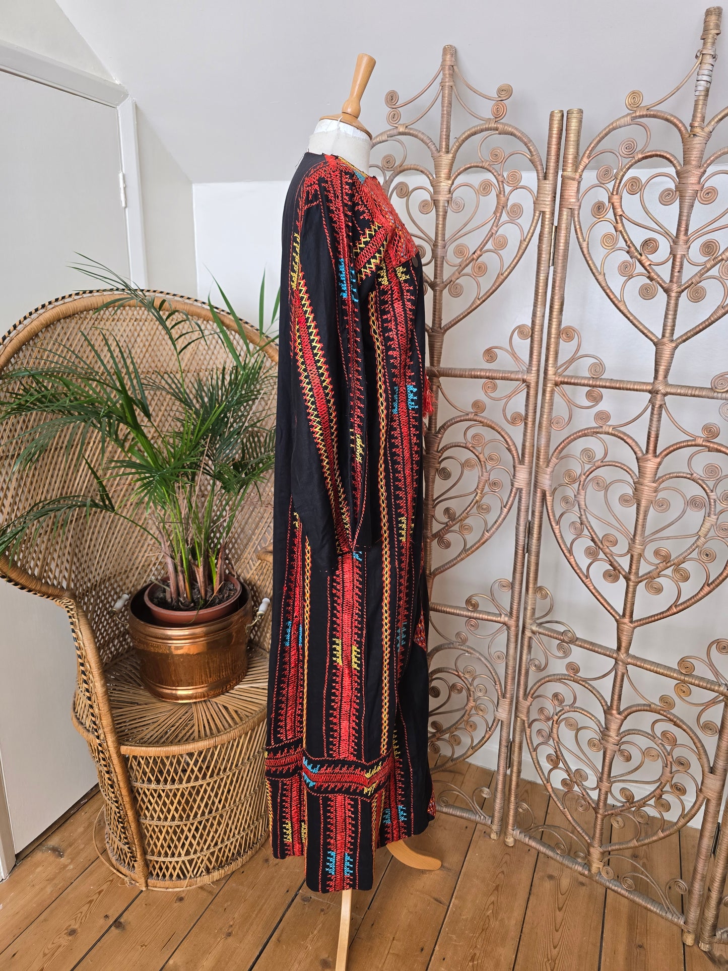 Vintage Bedouin embroidered kaftan dress
