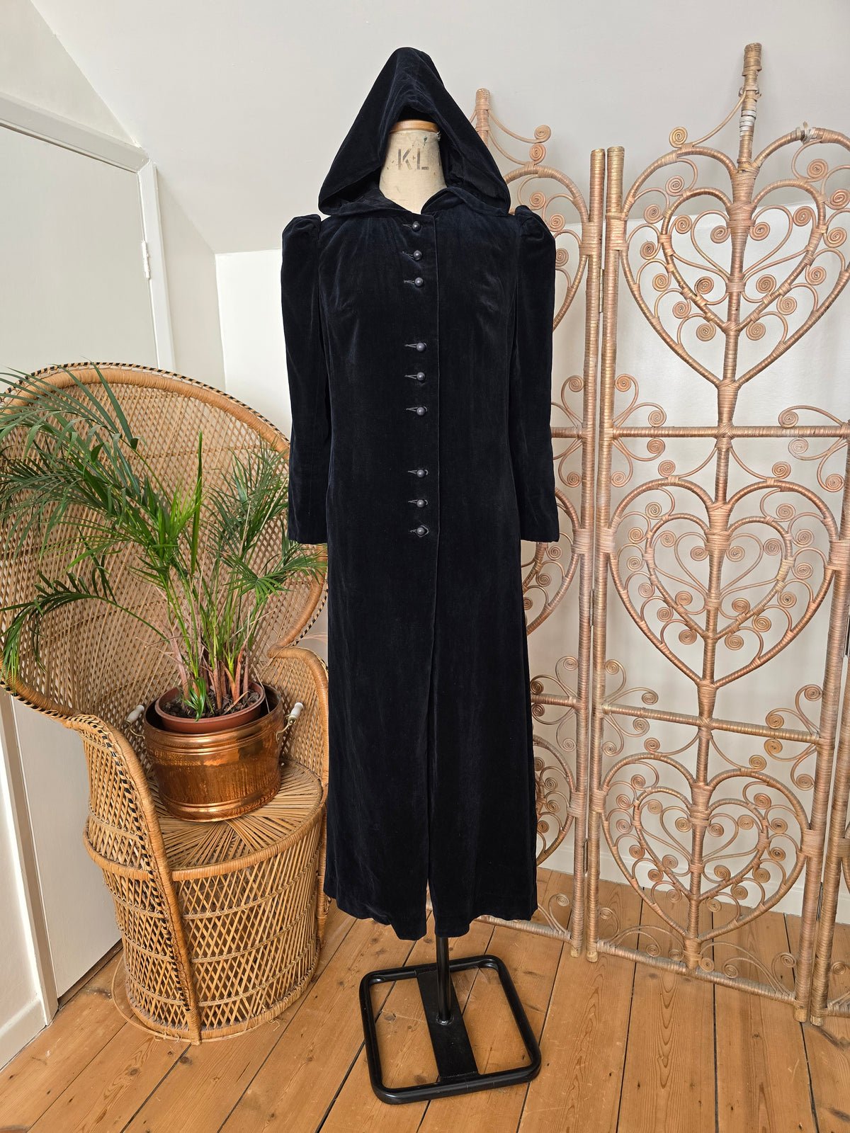 Vintage velvet hooded jacket