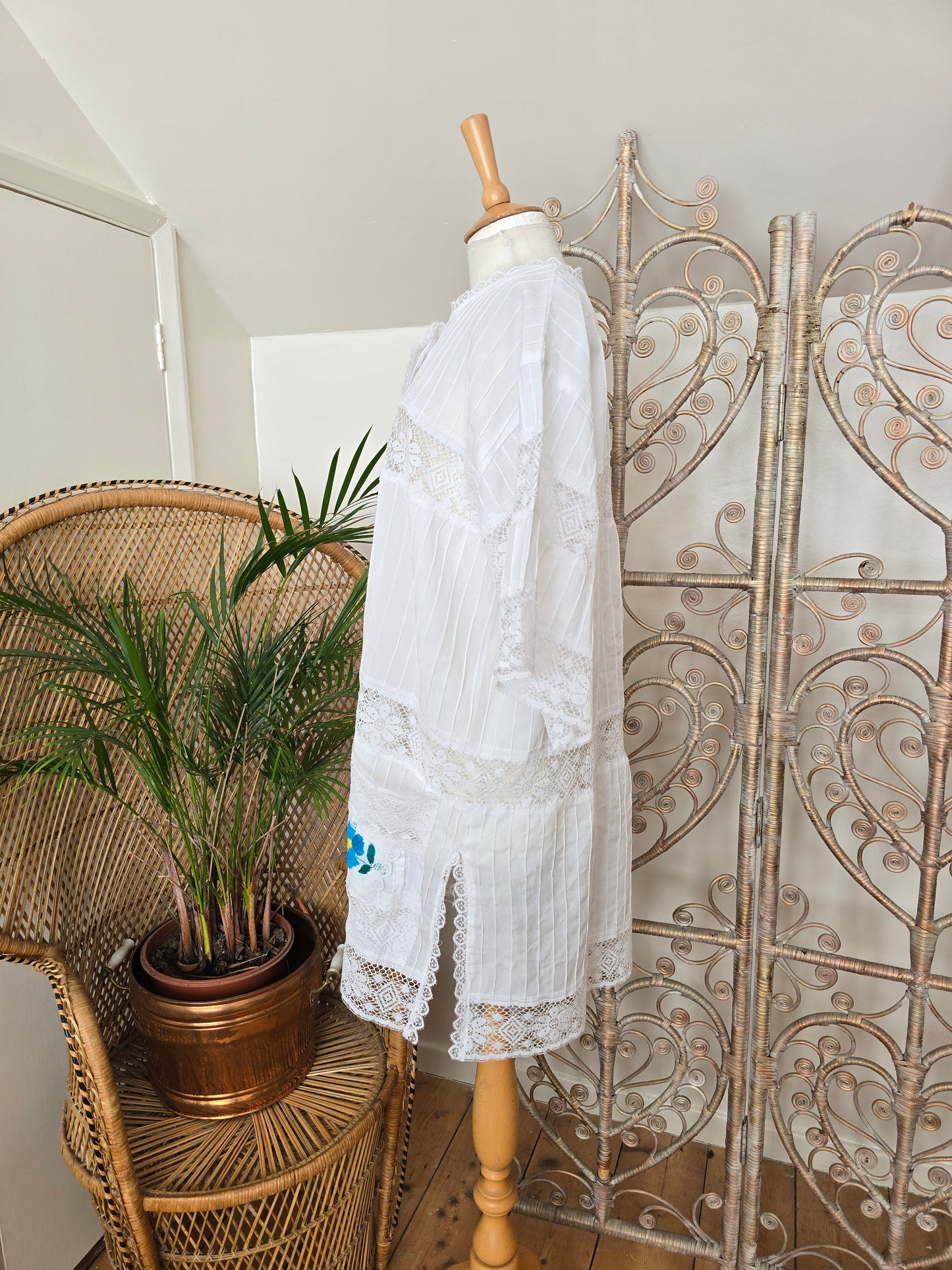 Vintage embroidered shirt tunic