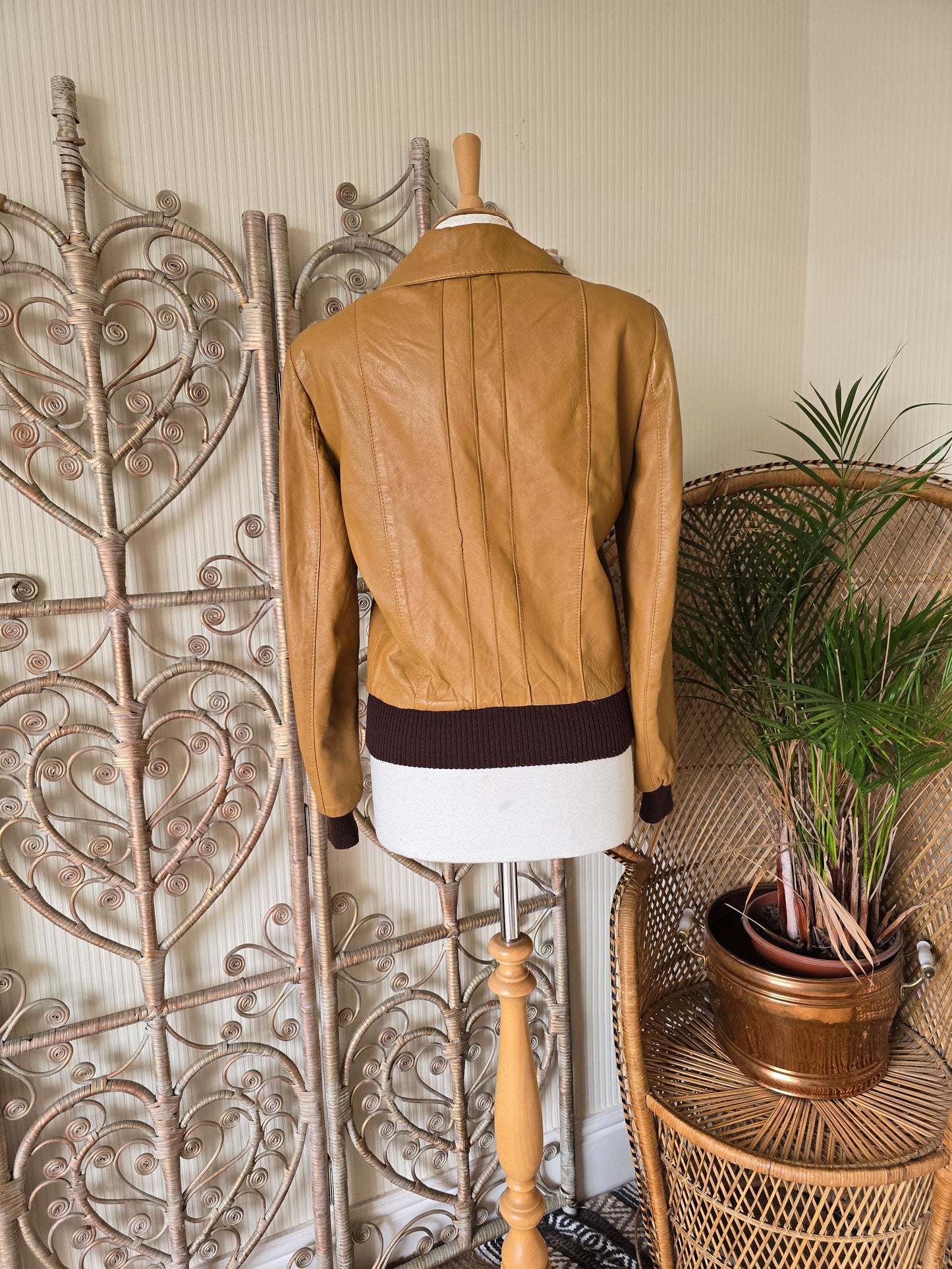 Vintage leather peak collar jacket