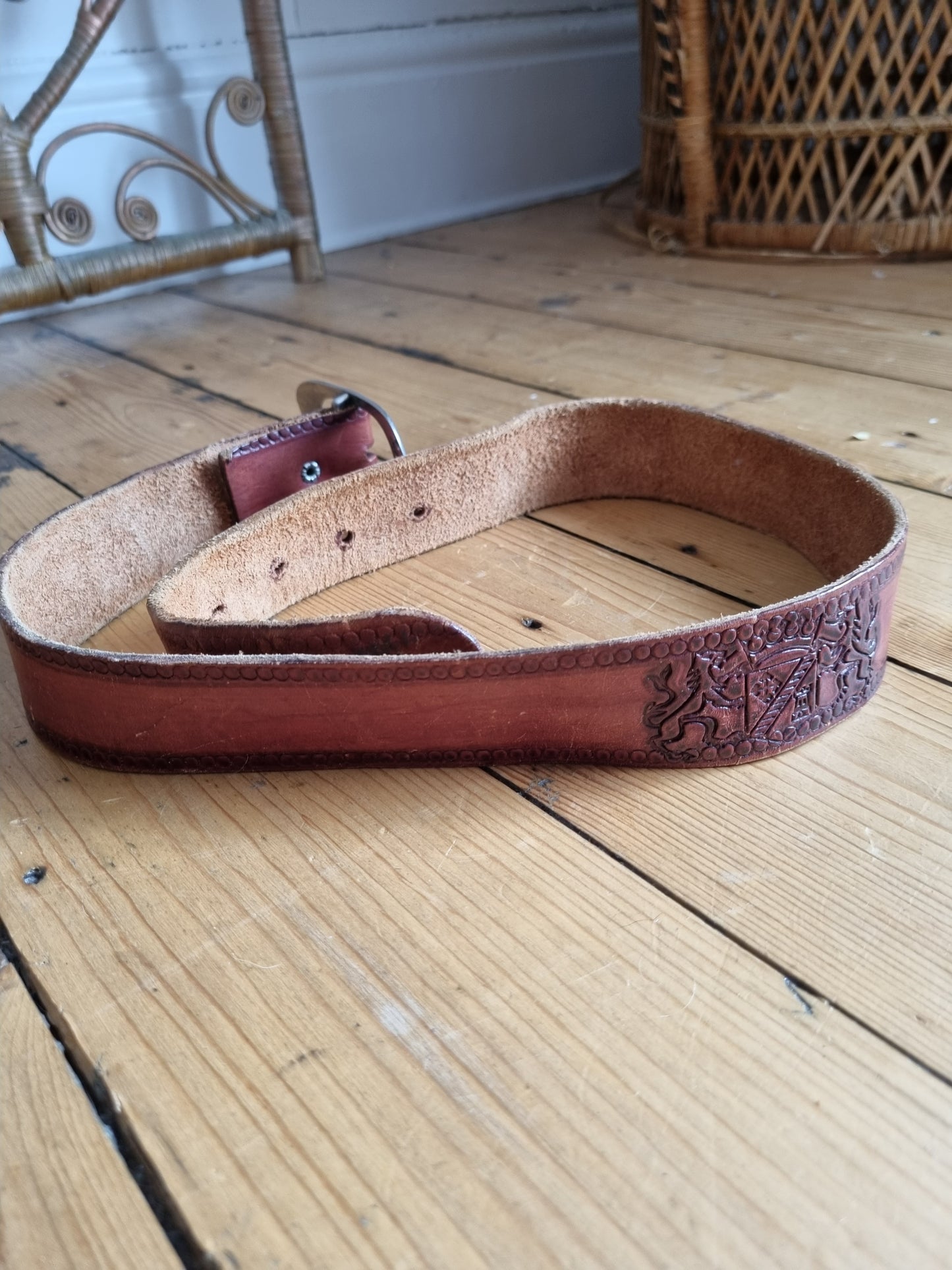 Vintage tooled leather belt