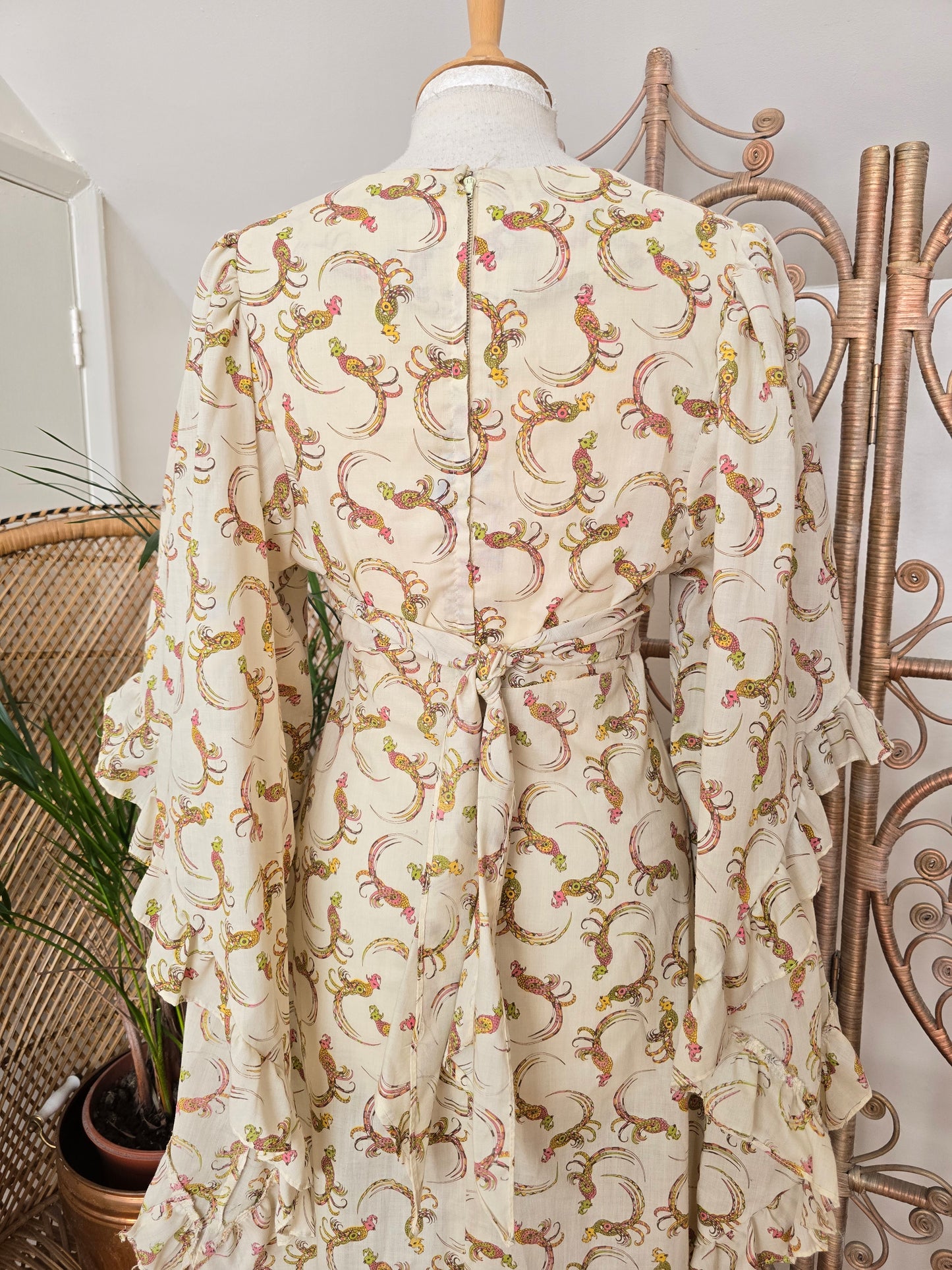 Vintage bird angel sleeves dress