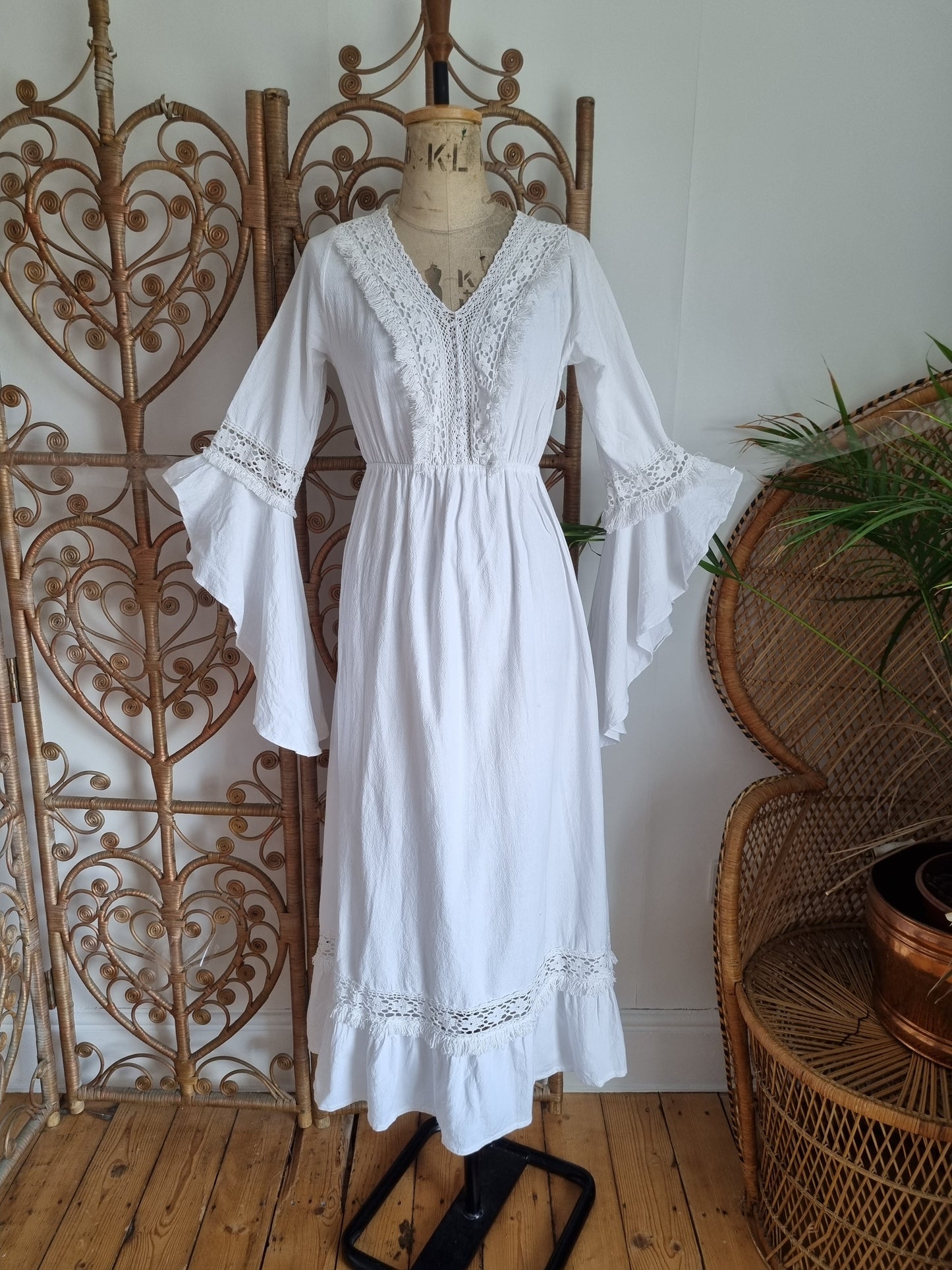 Vintage waterfall sleeves cotton dress