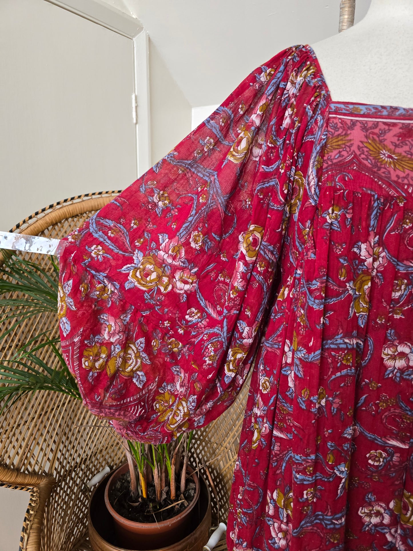 Vintage balloon sleeves Indian dress