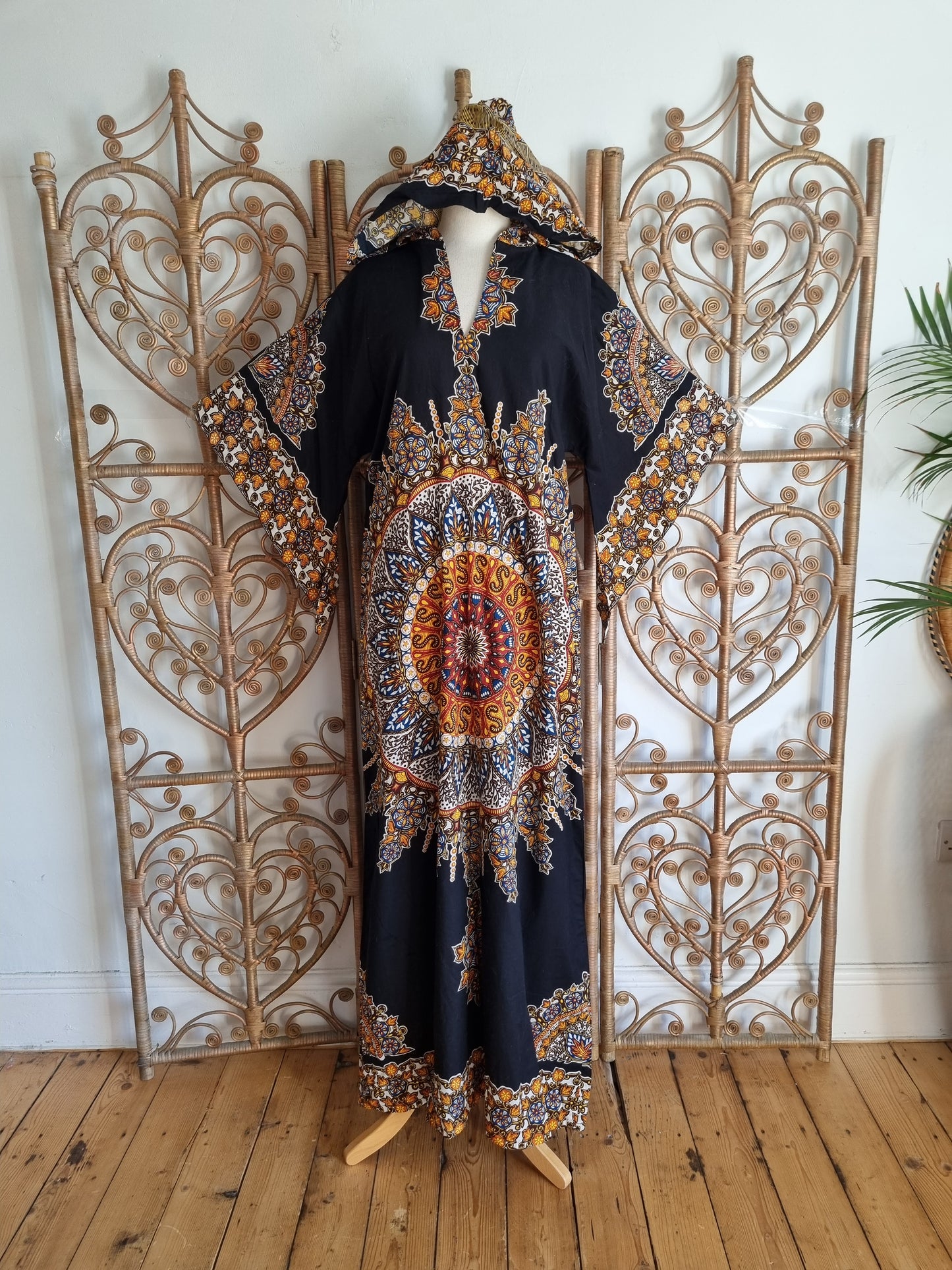 Vintage Mina of London 70s hooded dashiki dress