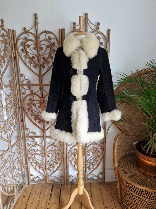 Vintage Sheepskin trim suede 70s coat