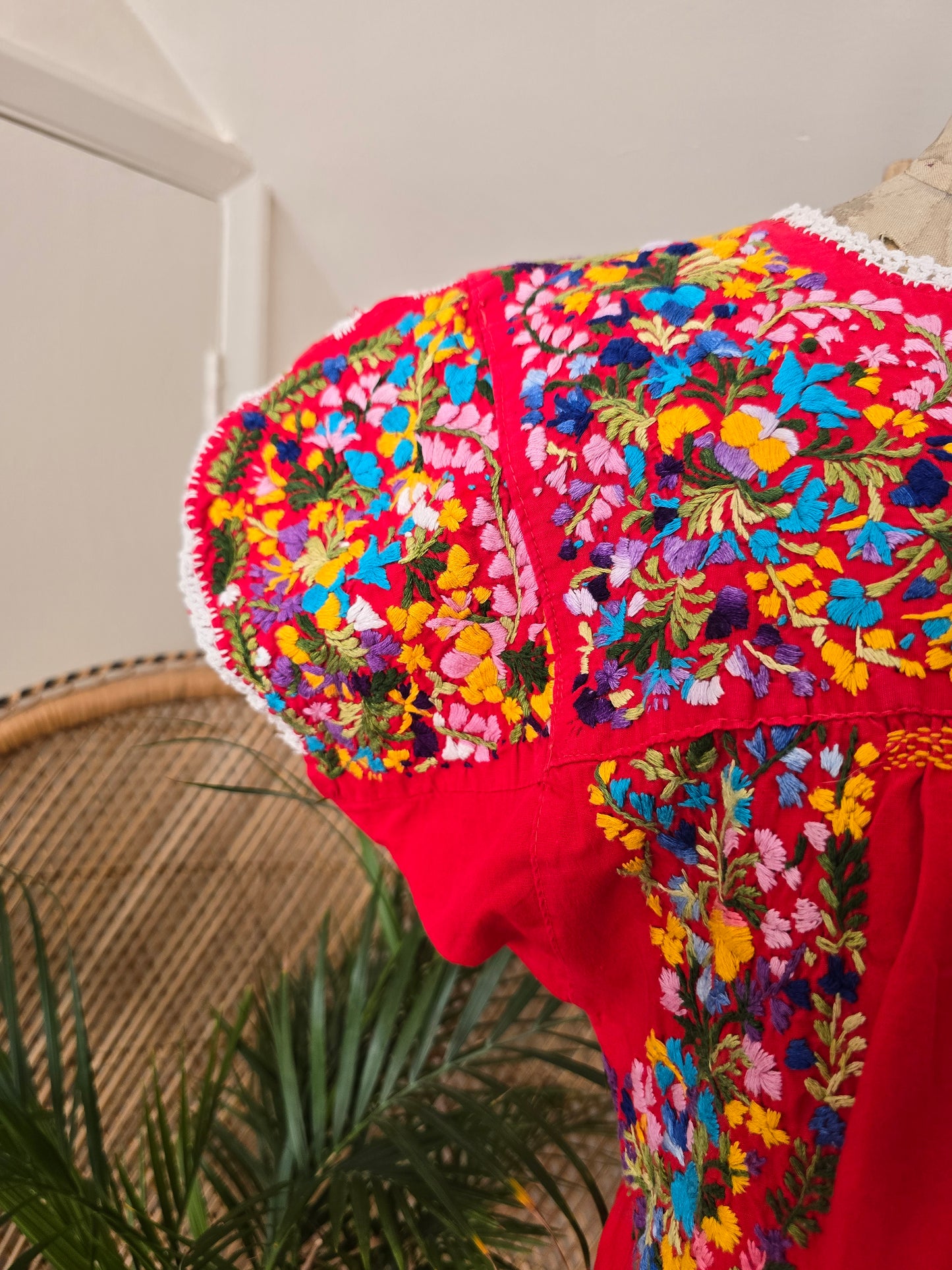 Vintage embroidered mexican dress