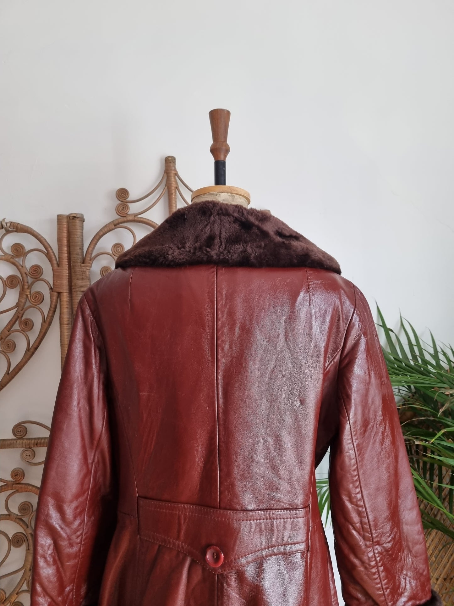 Vintage suede and leathercraft limited 70s leather coat M