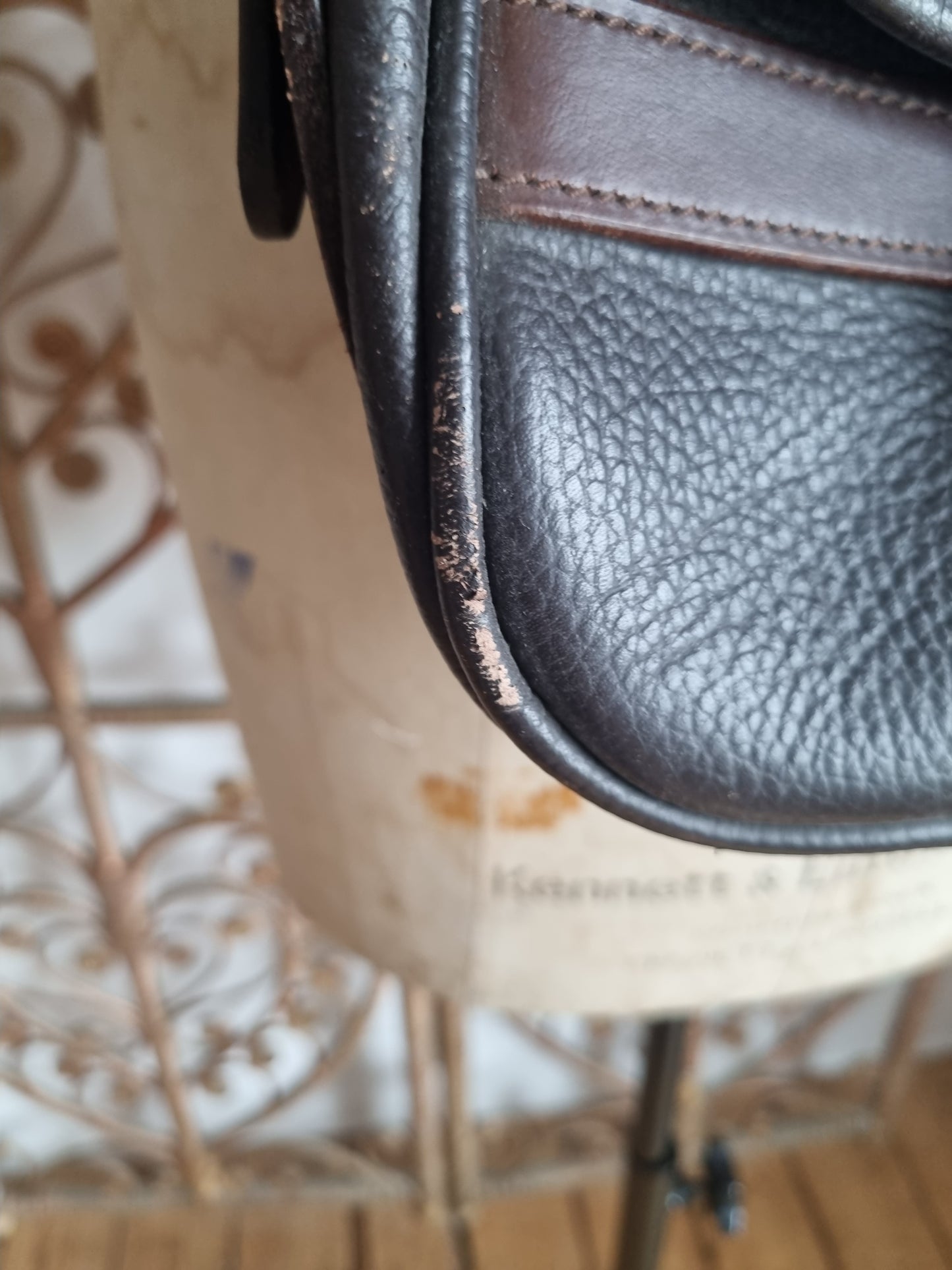 Vintage leather bag